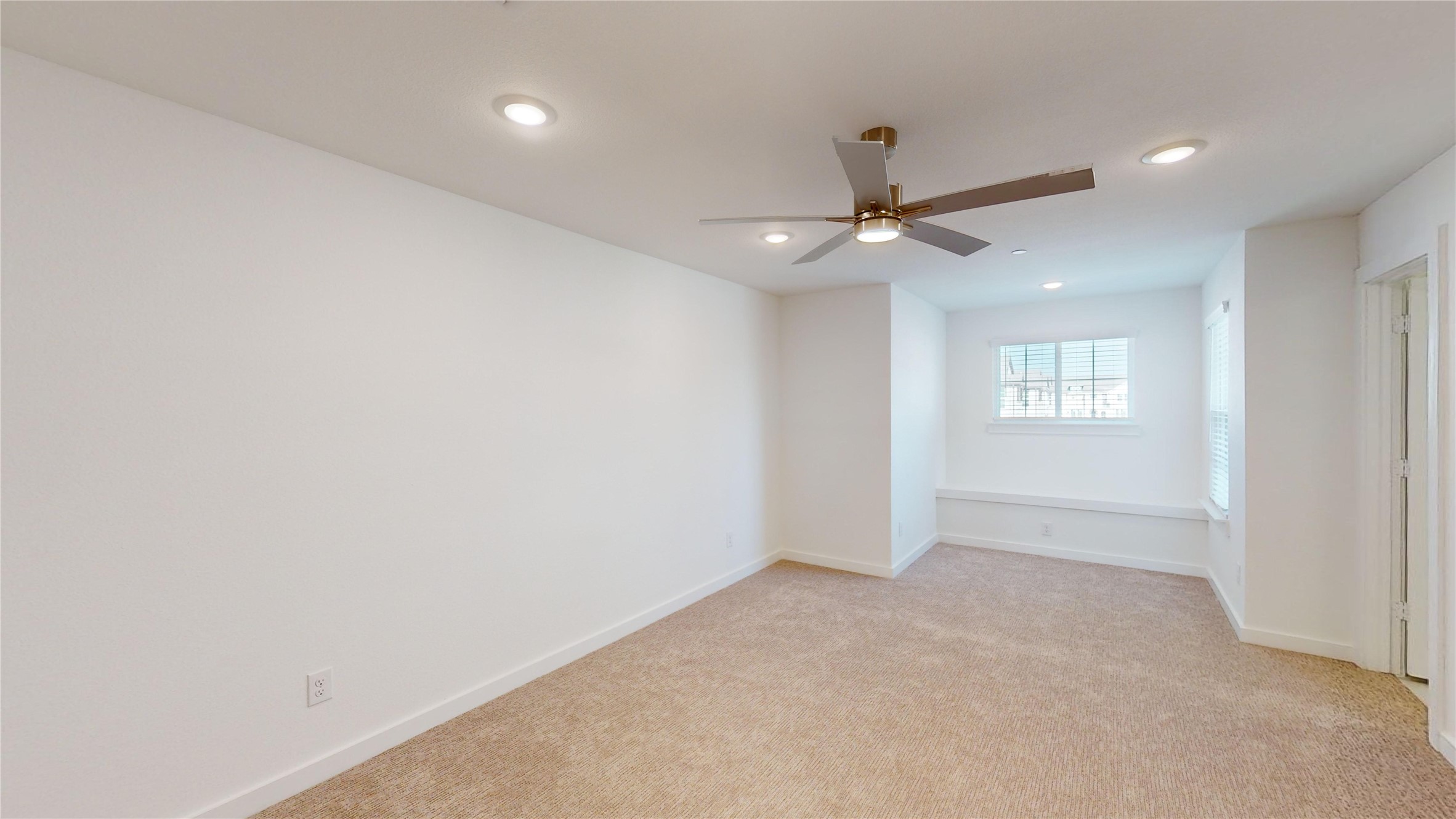 2916 Elle Drive Property Photo 25
