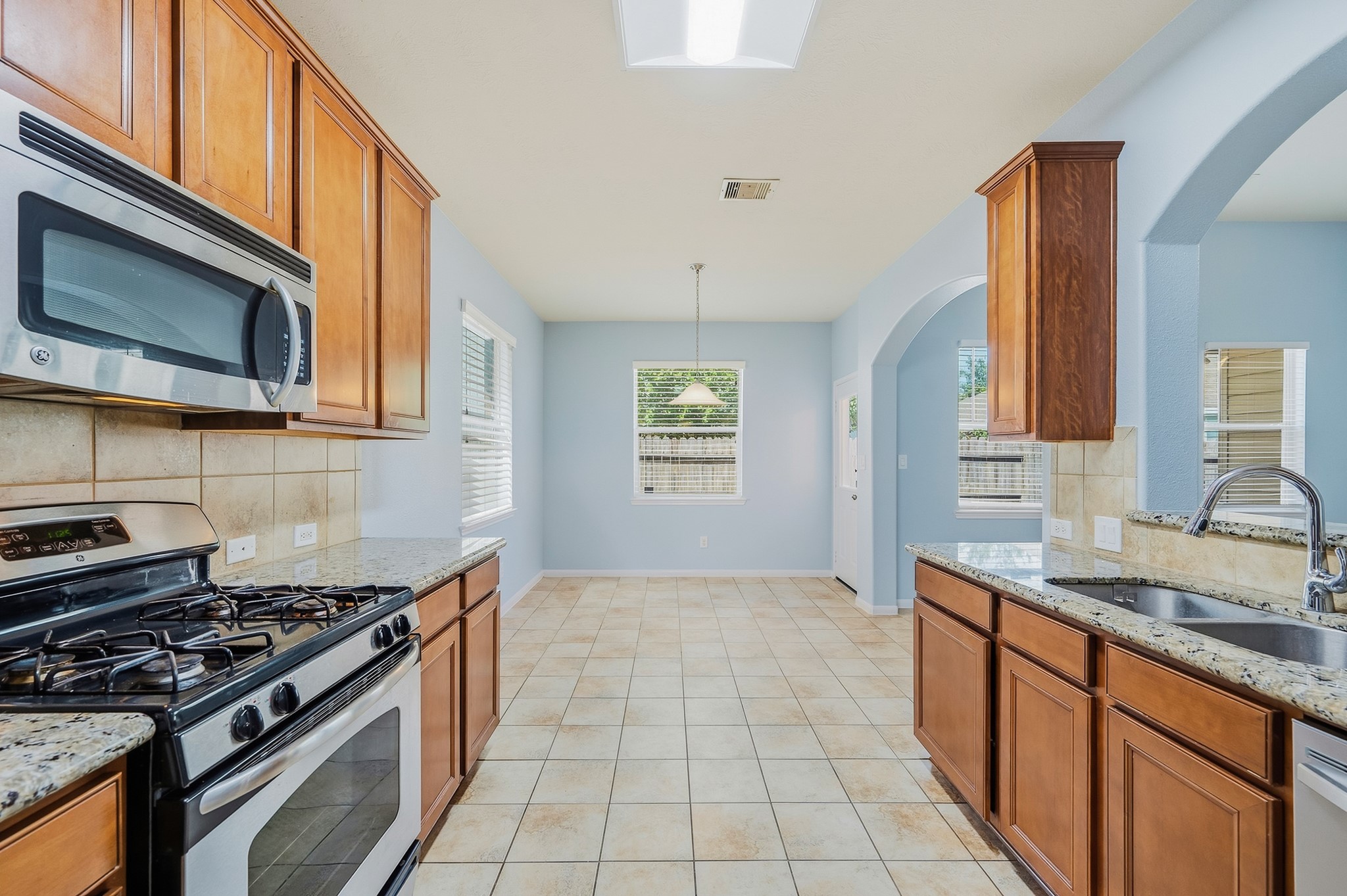 8922 Cedar Mound Lane Property Photo 16
