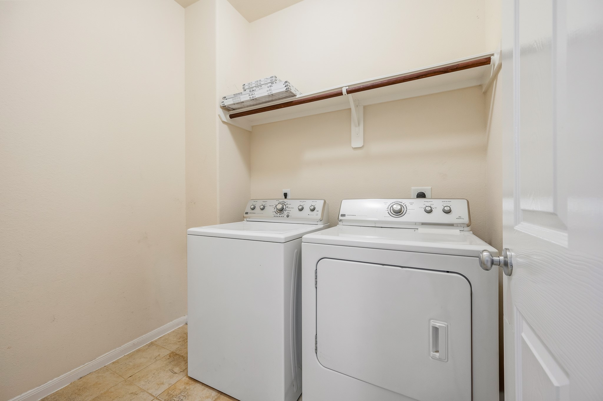 8922 Cedar Mound Lane Property Photo 32