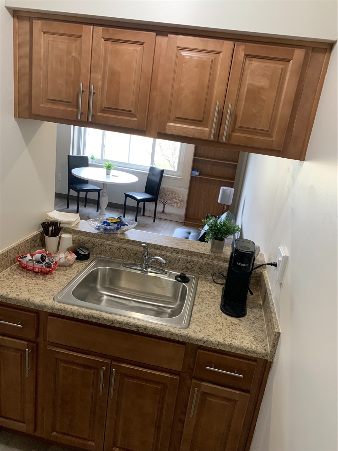 8400 Engleman Street Property Photo 11