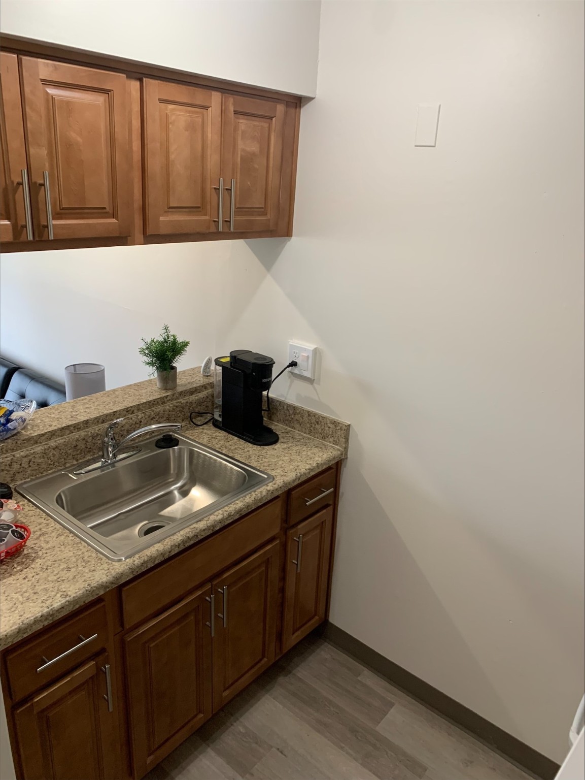 8400 Engleman Street Property Photo 14