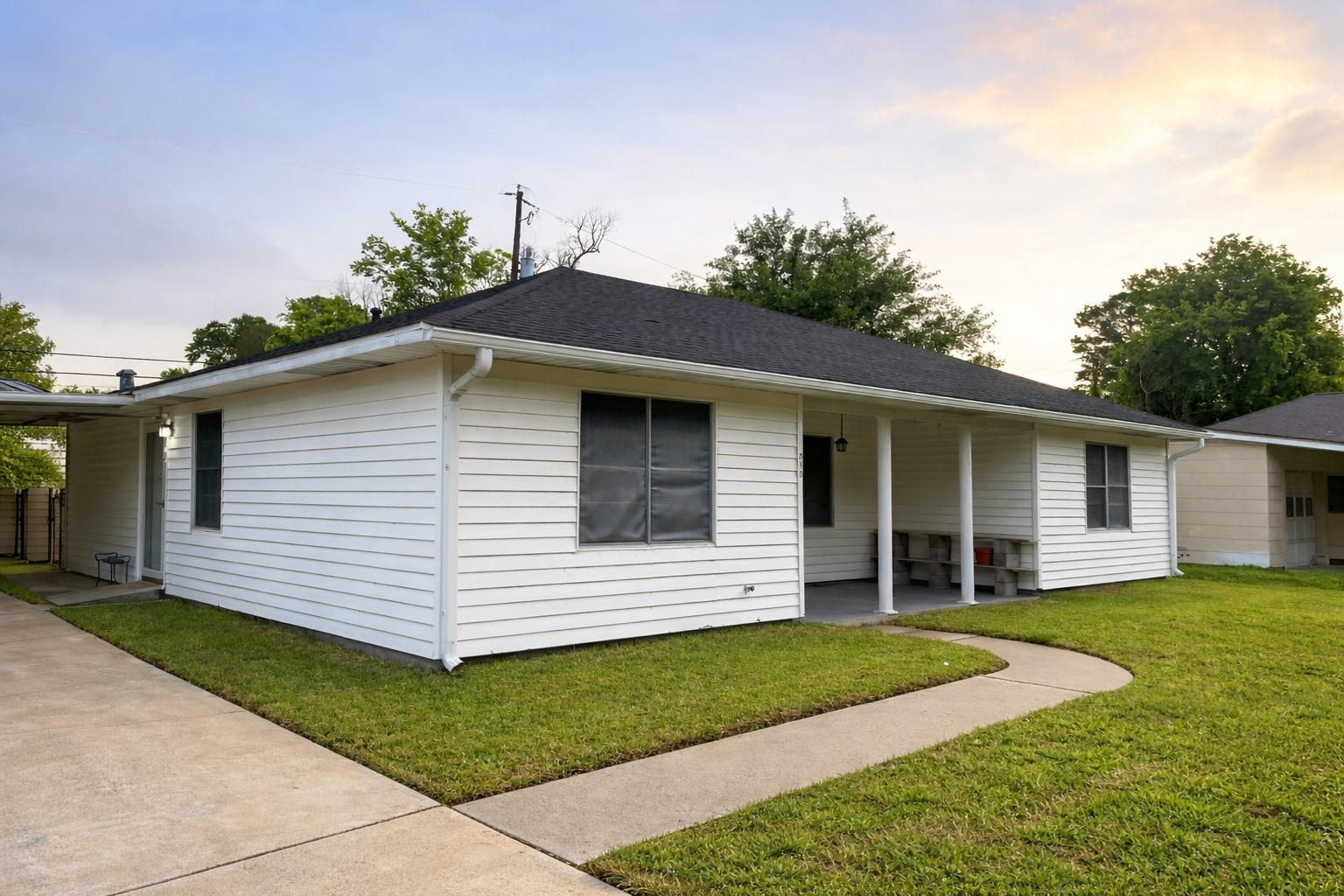 315 E Florida Avenue Property Photo 1