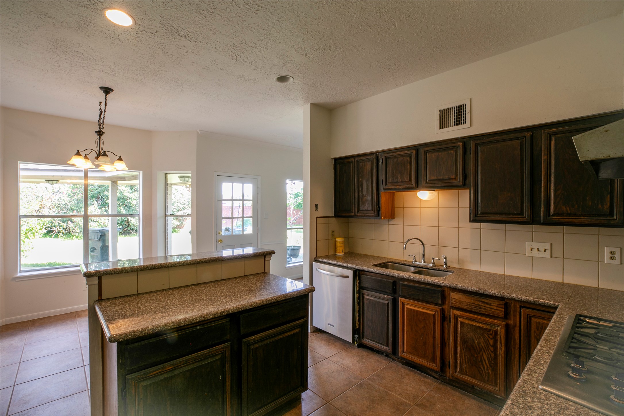 4303 Canadian River Drive Property Photo 11