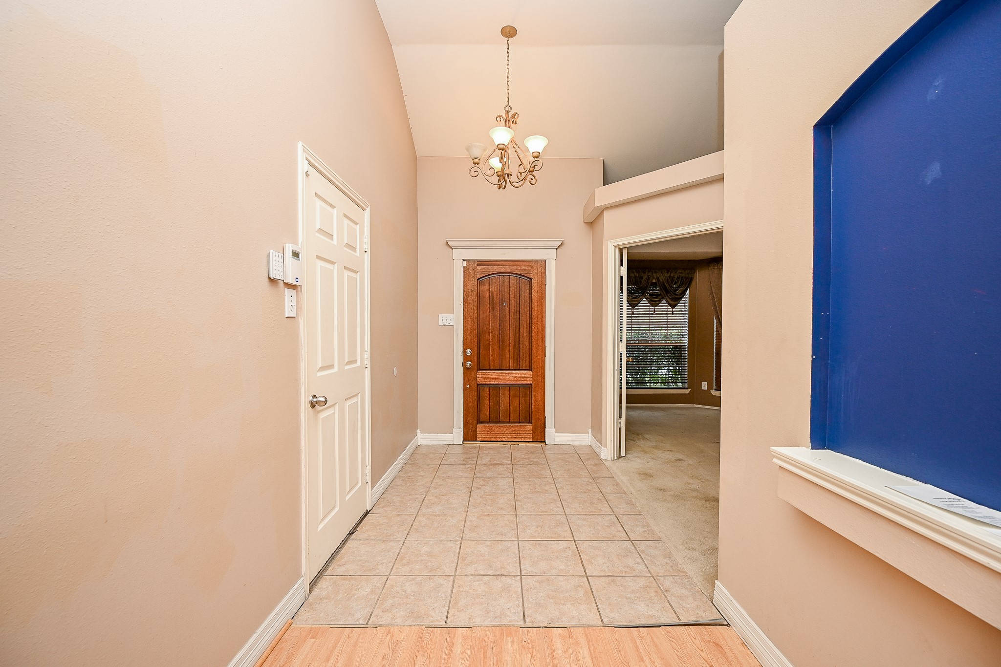 2119 Laurel Arbor Drive Property Photo 5