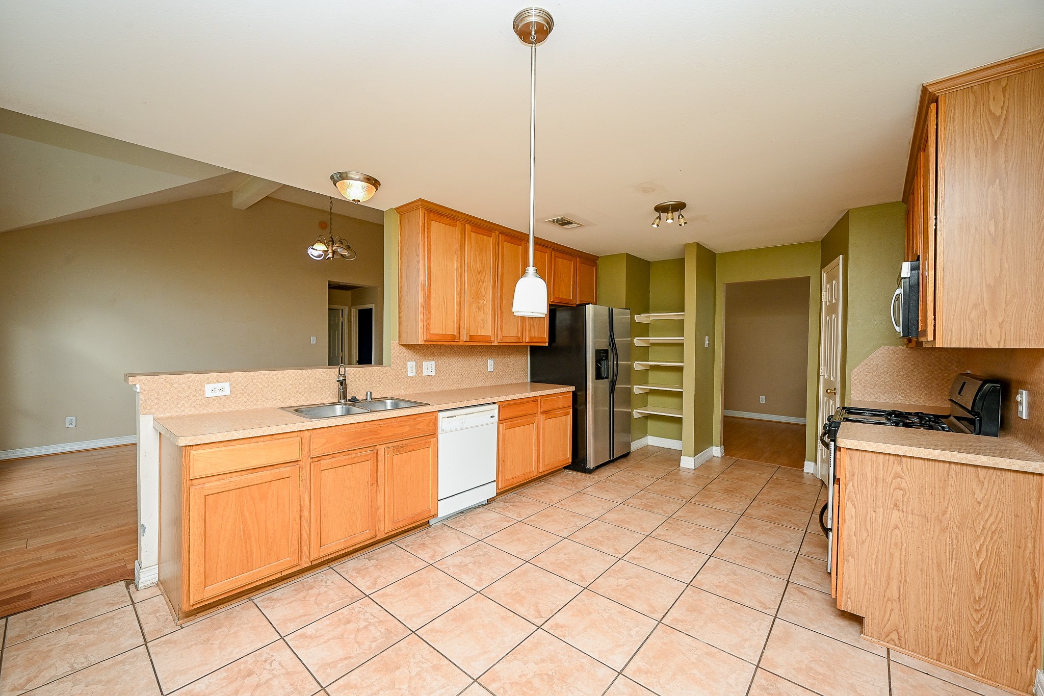 2119 Laurel Arbor Drive Property Photo 17