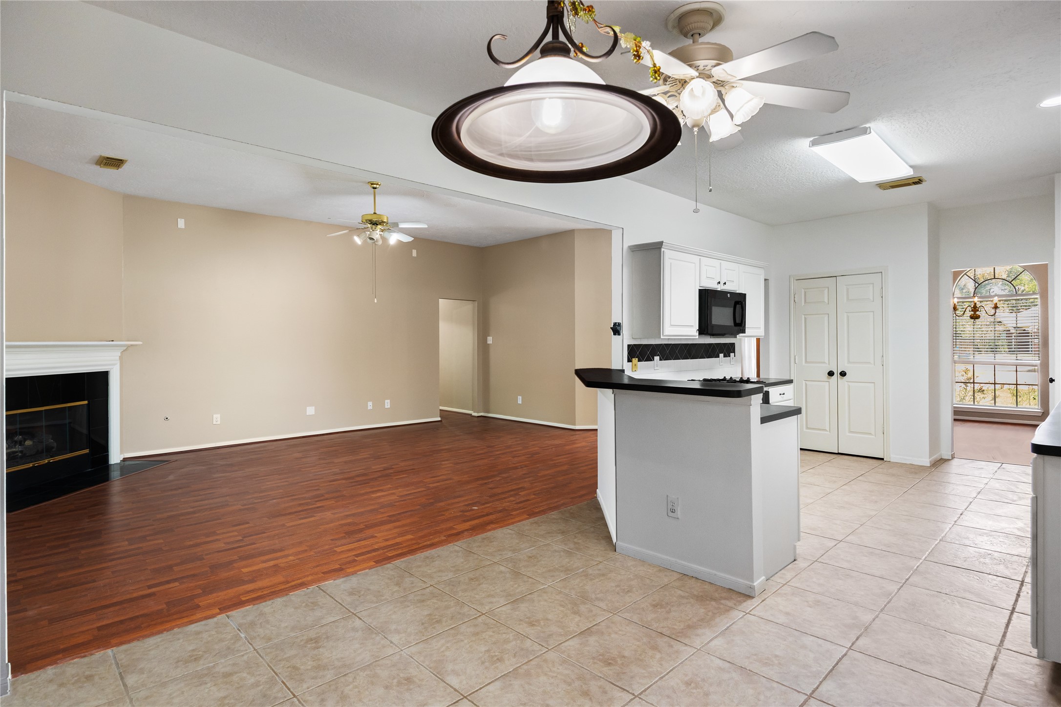 16926 Cobbler Crossing Drive Property Photo 10