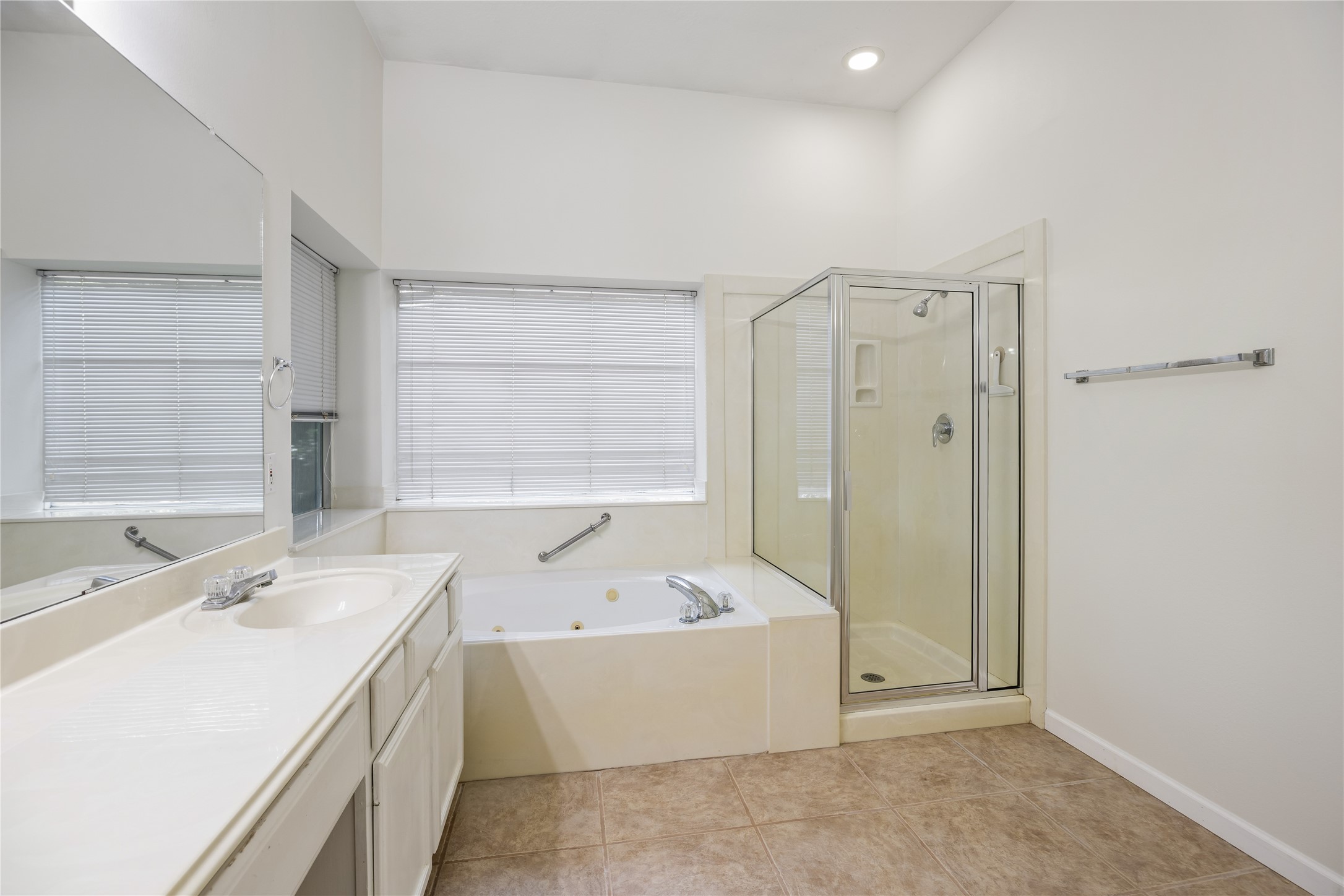 16926 Cobbler Crossing Drive Property Photo 24