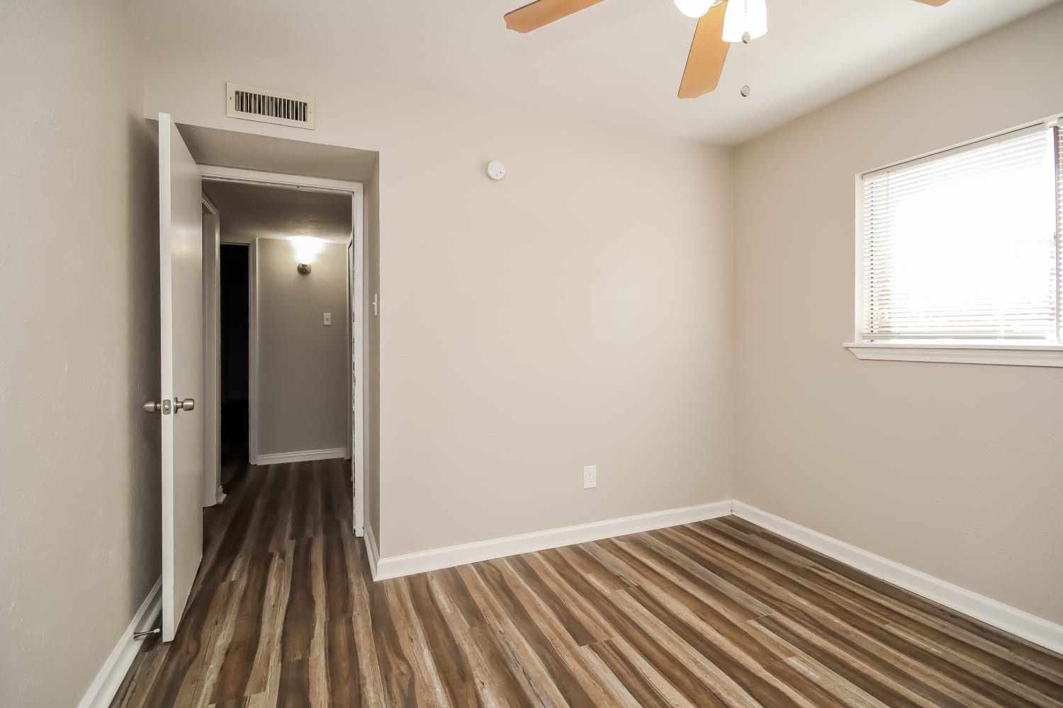 16835 Grampin Drive Property Photo 11