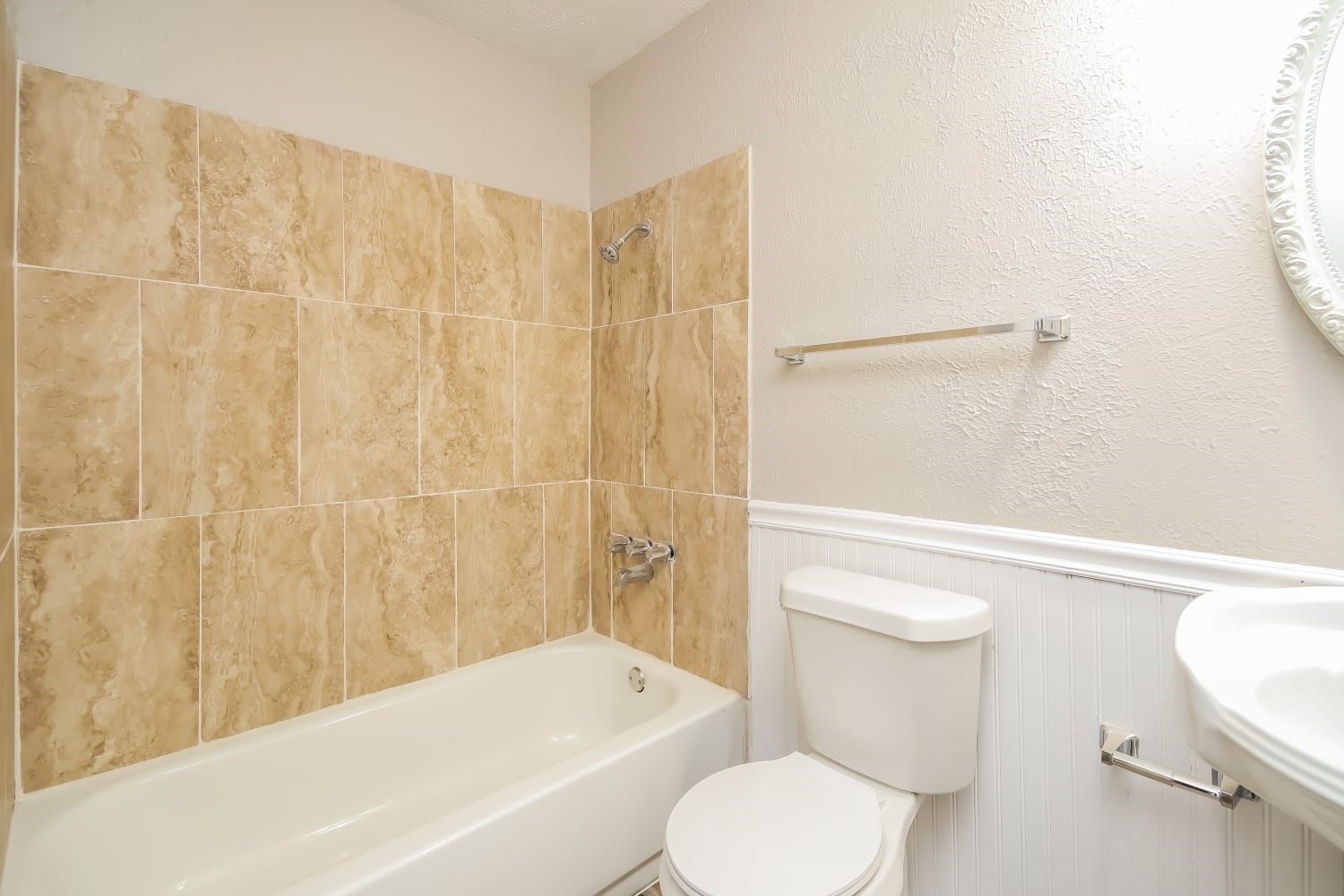 16835 Grampin Drive Property Photo 14
