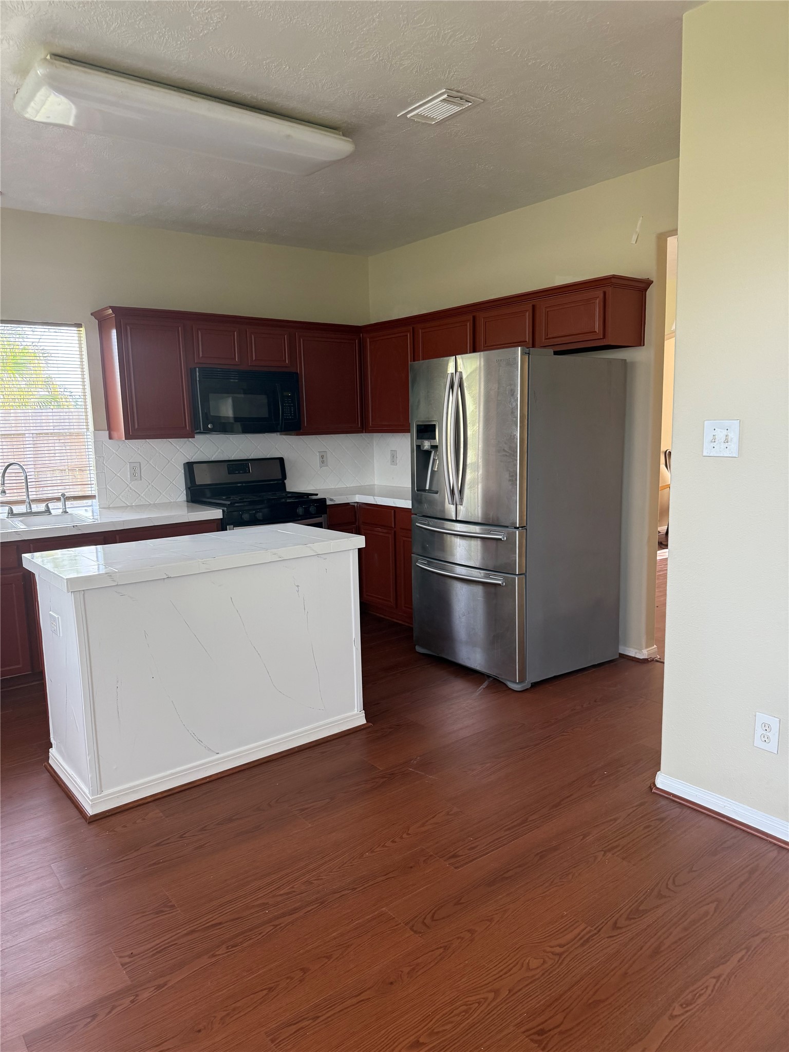 11627 Swiftwater Bridge Lane Property Photo 9