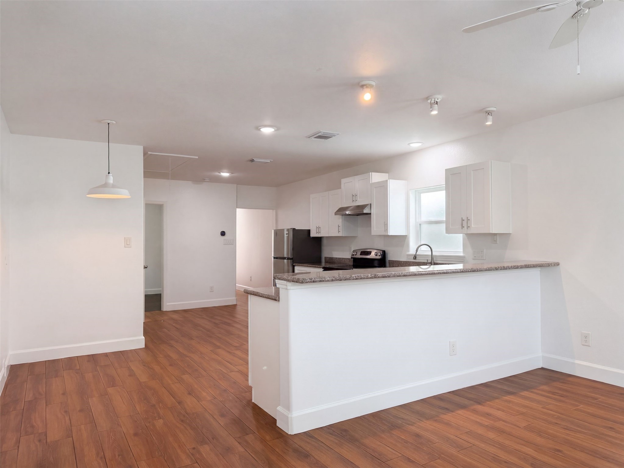 2819 Avenue K Property Photo 8