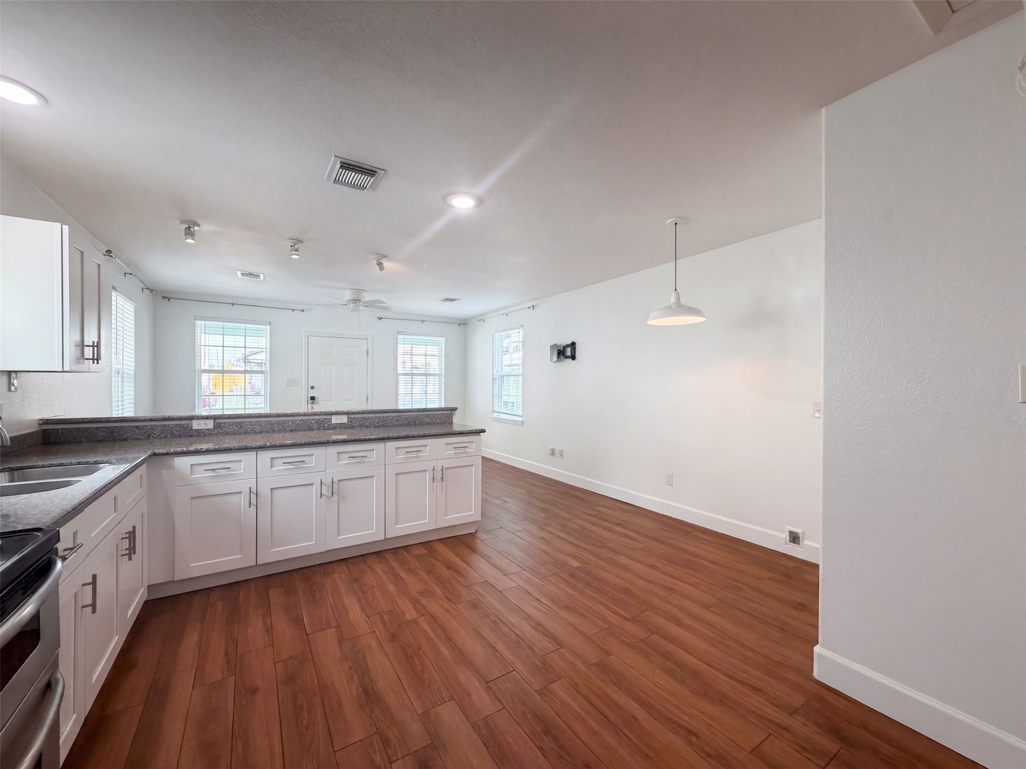 2819 Avenue K Property Photo 11