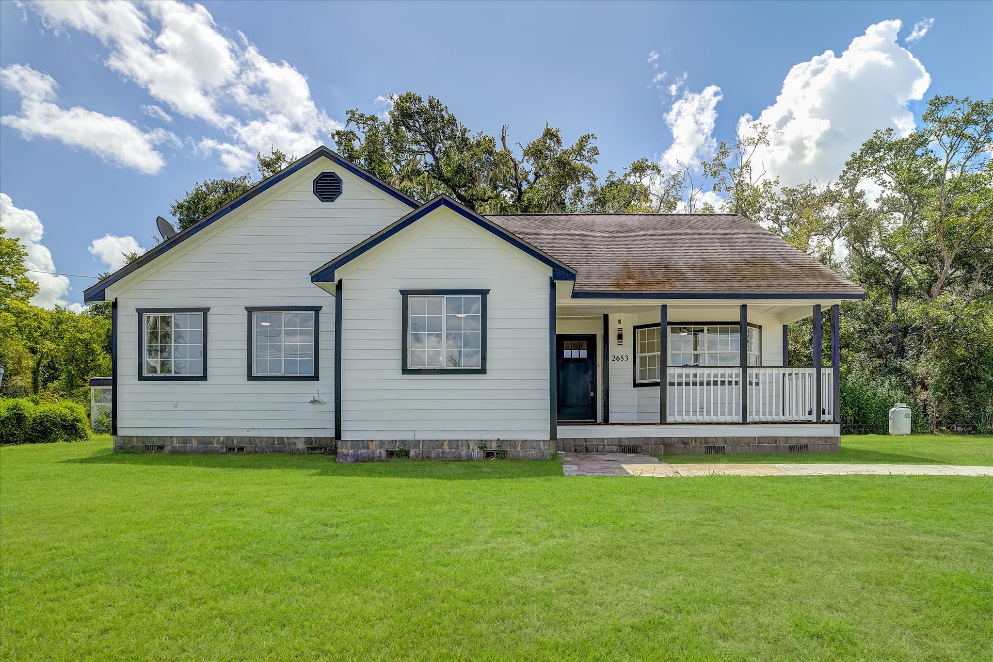 2653 County Road 520 Property Photo 1