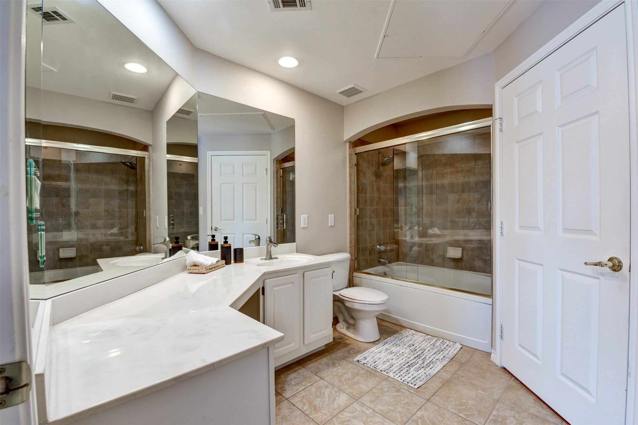 2400 Mccue Road 448 Property Photo 16