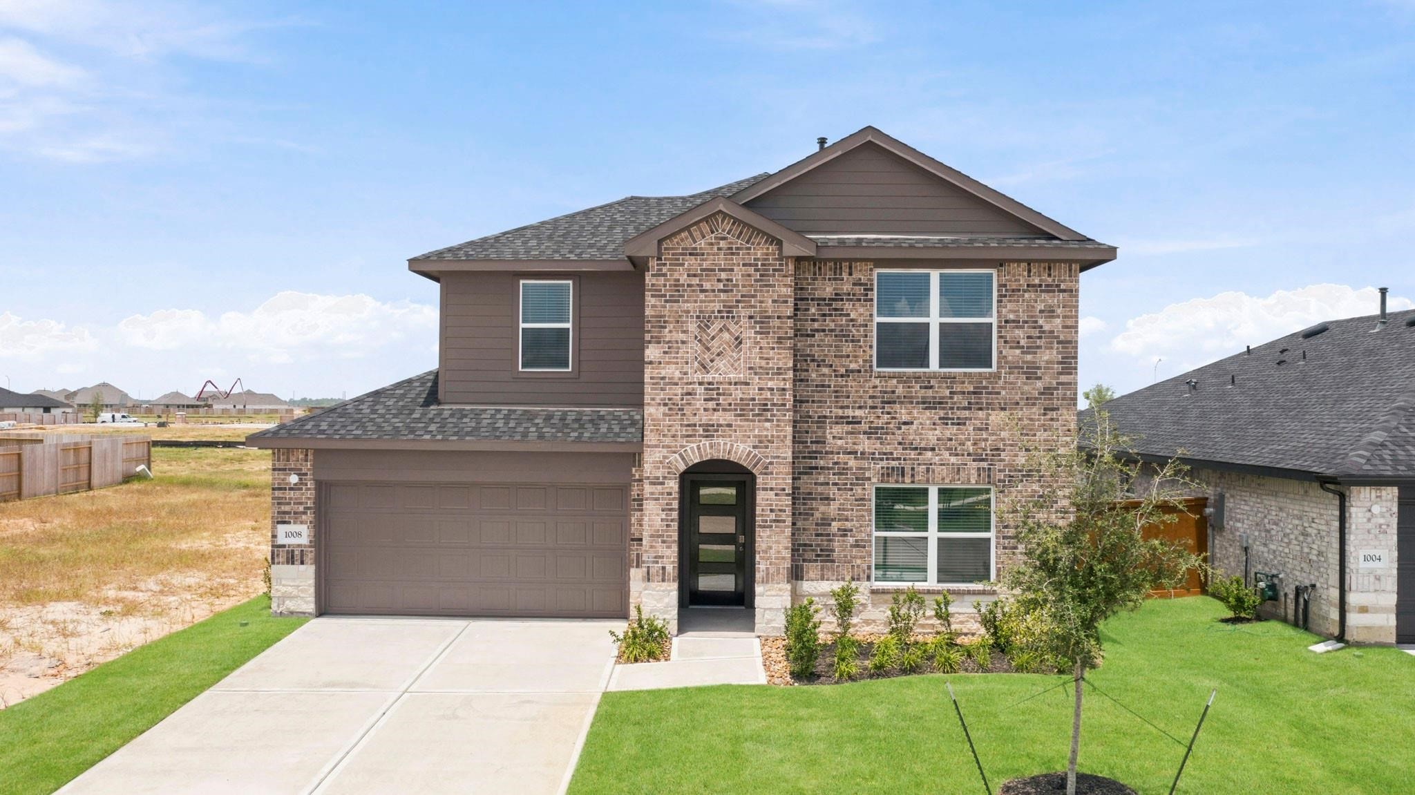 1008 Selene Sky Drive Property Photo 1