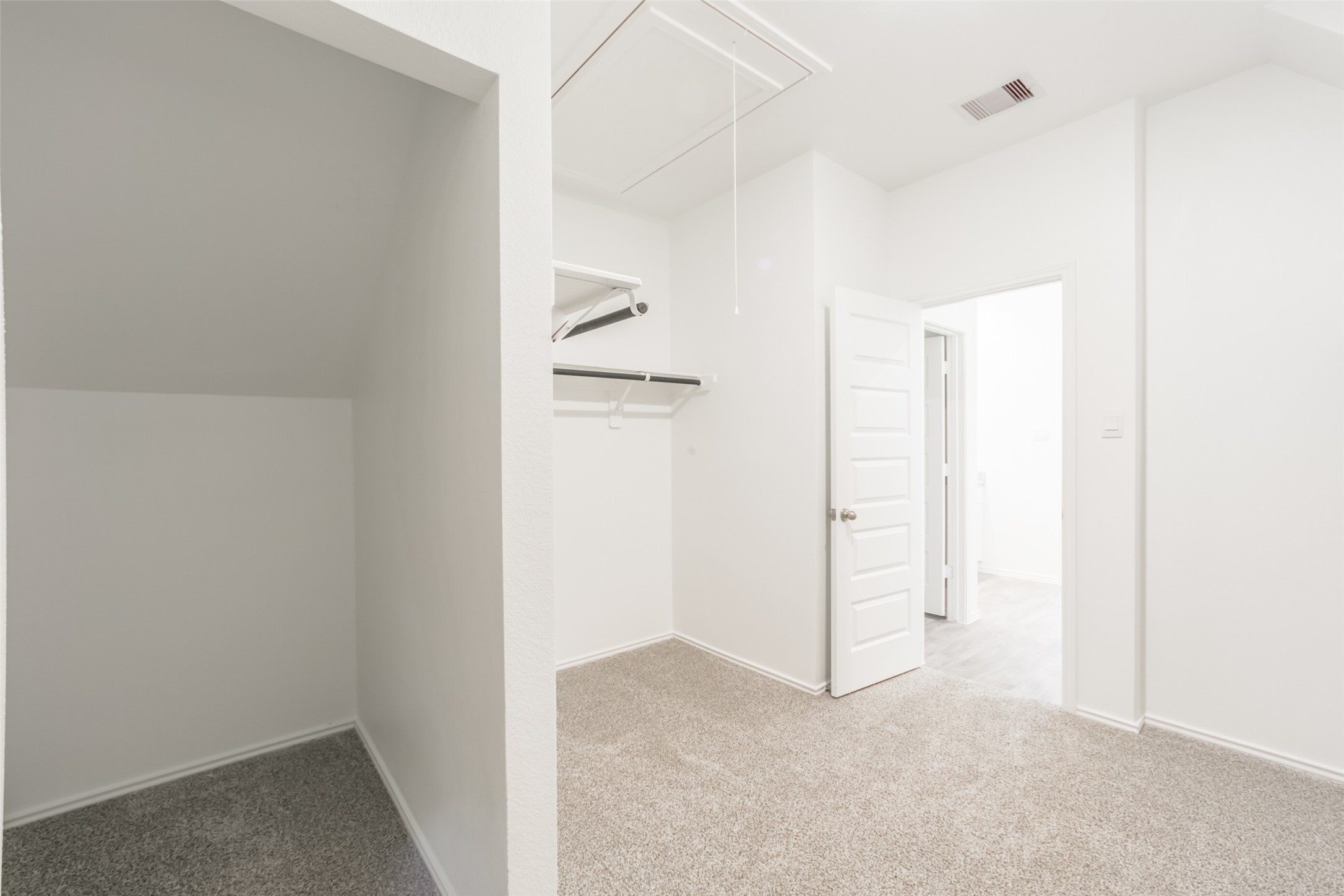 2209 Laurel Bloom Ln Property Photo 15