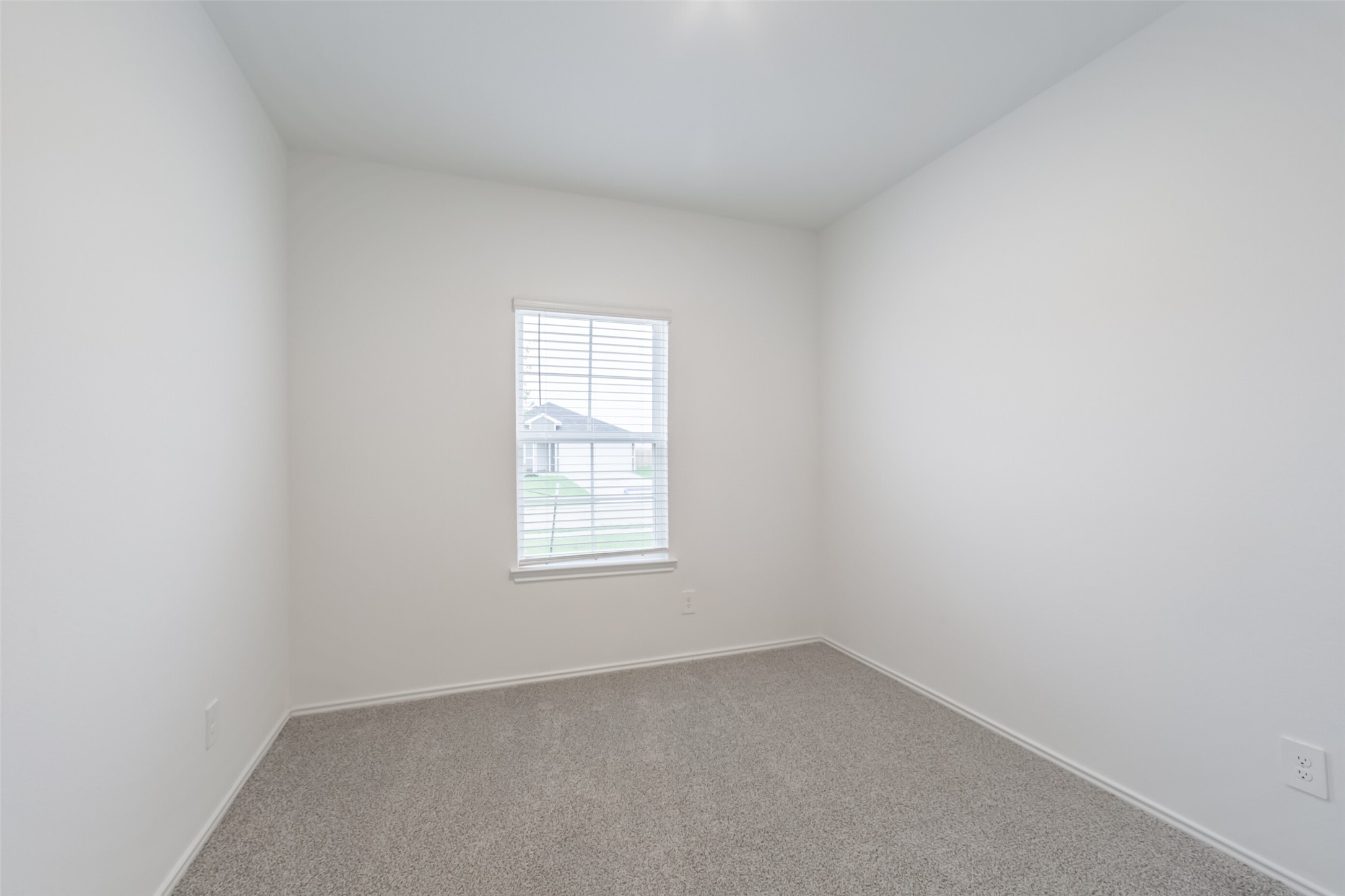 2209 Laurel Bloom Ln Property Photo 16