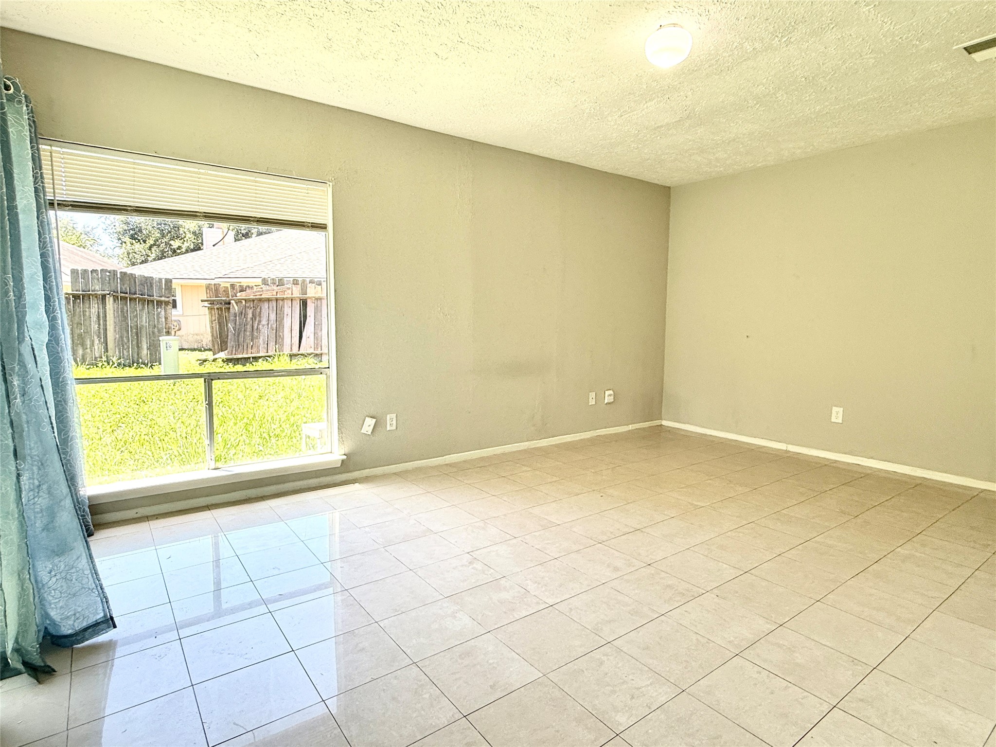 12215 Westlock Drive Property Photo 9