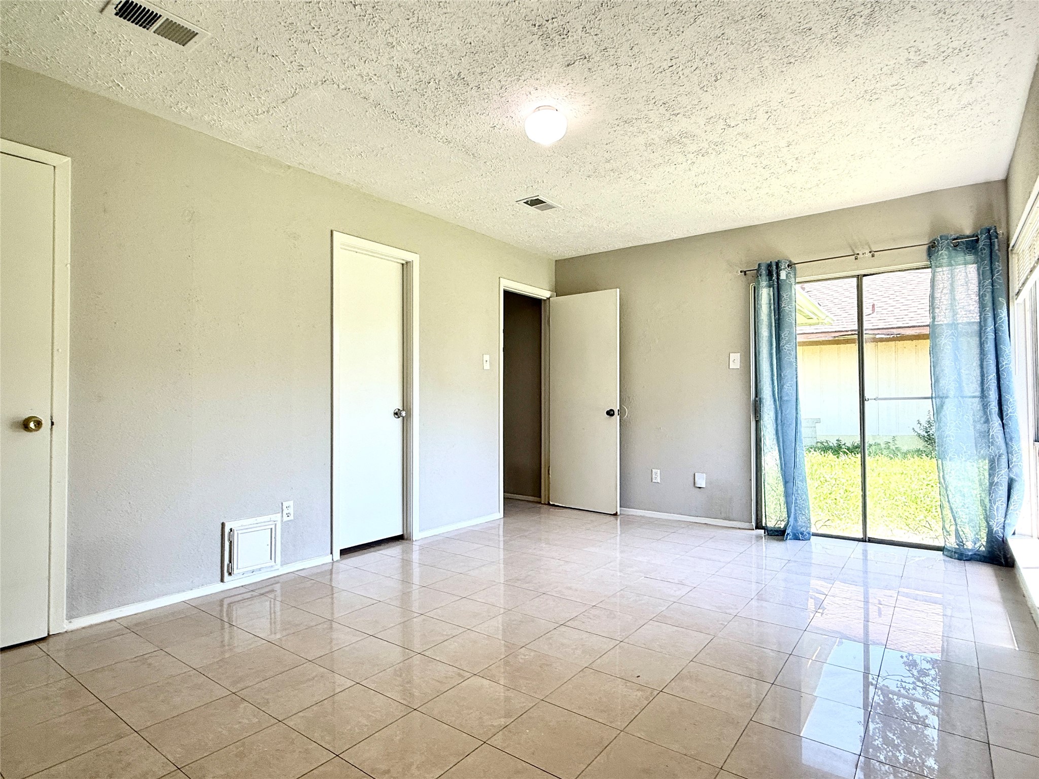 12215 Westlock Drive Property Photo 12