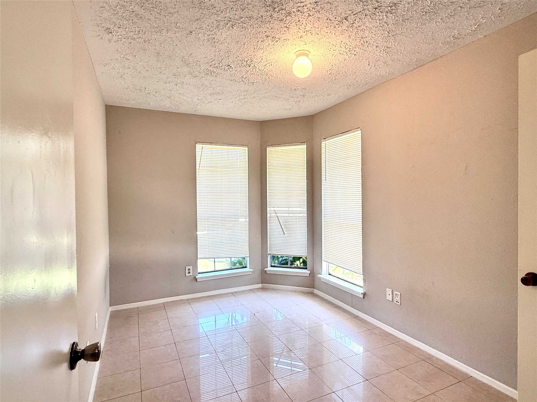 12215 Westlock Drive Property Photo 14