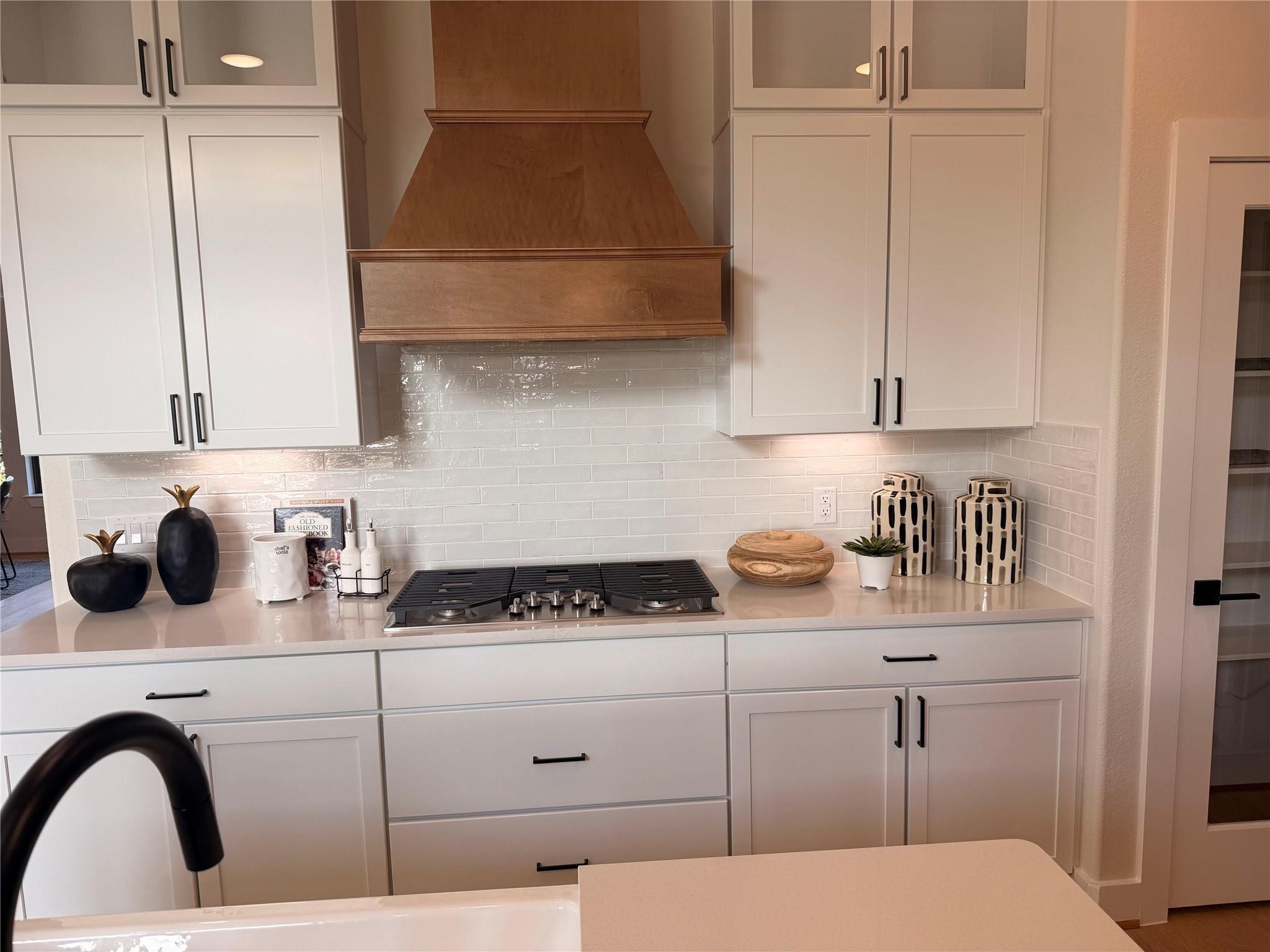 877 Alberdie Drive Property Photo 13