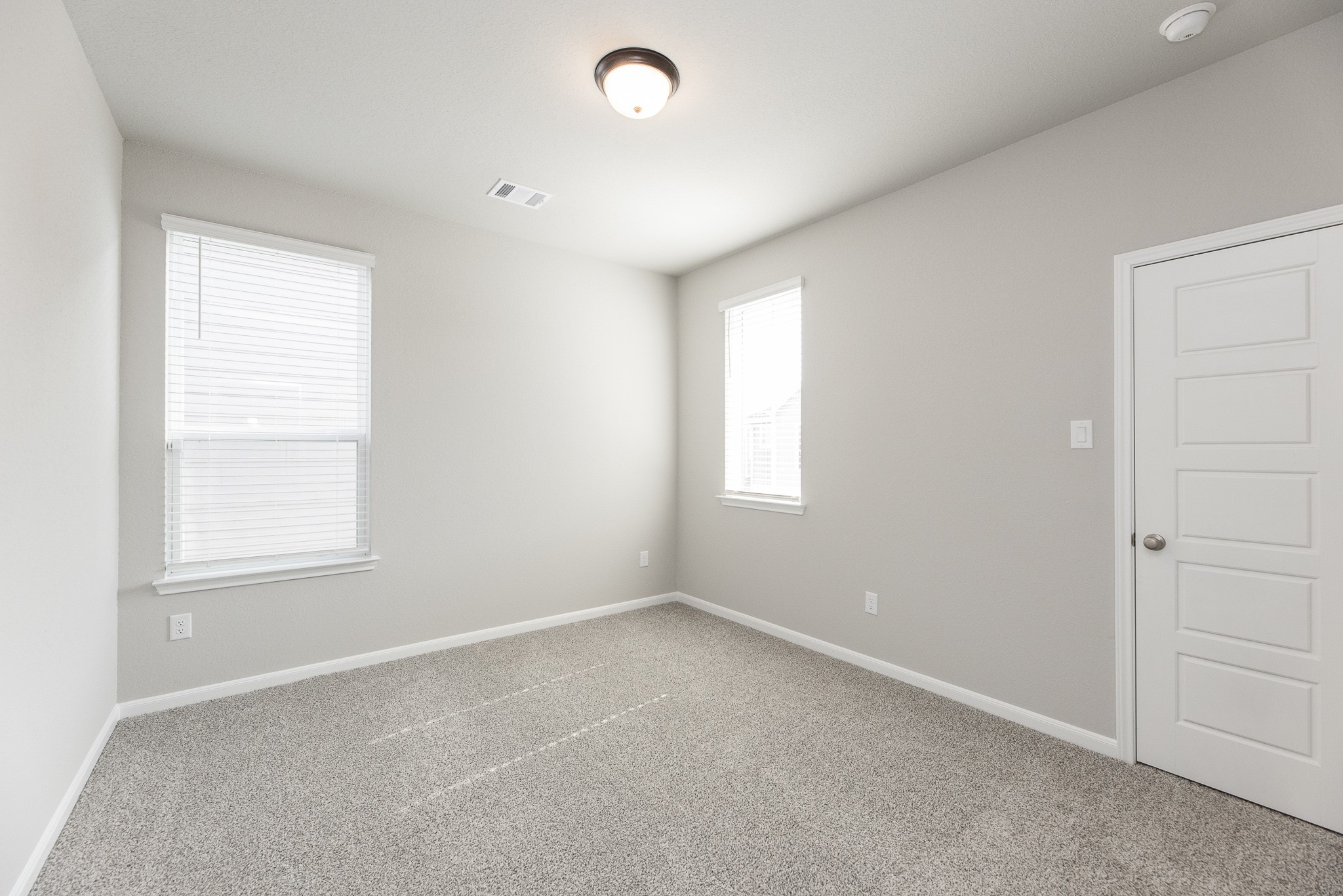 3011 Valley Peak Drive Property Photo 23