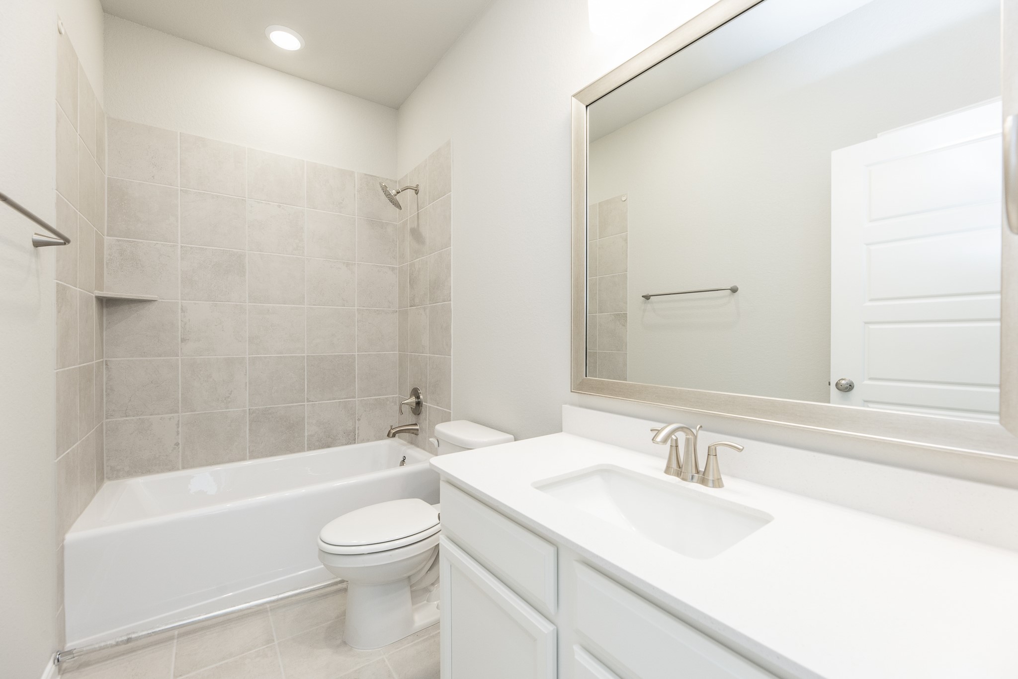 3011 Valley Peak Drive Property Photo 25