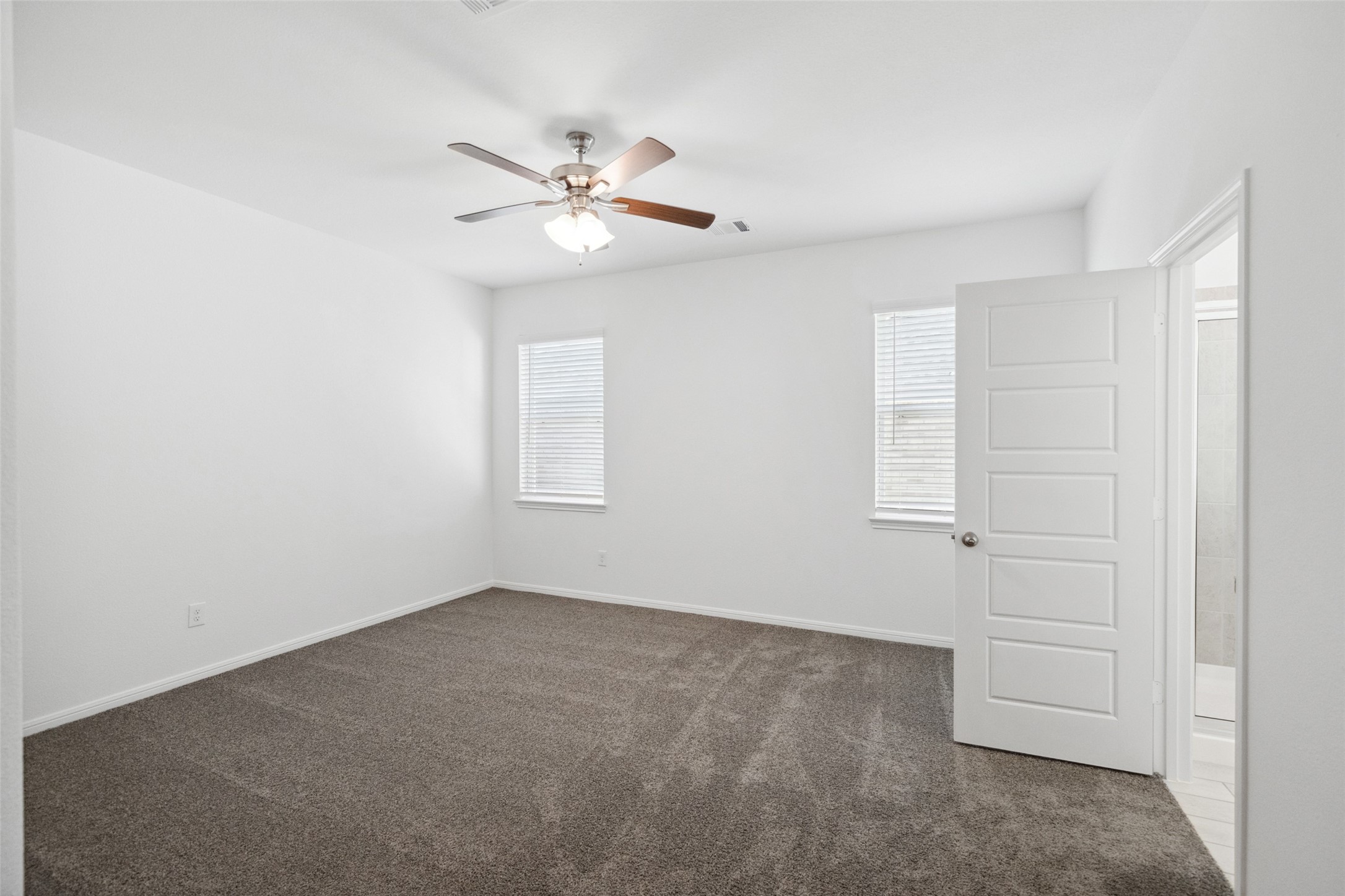 2126 Rosillo Brook Drive Property Photo 5