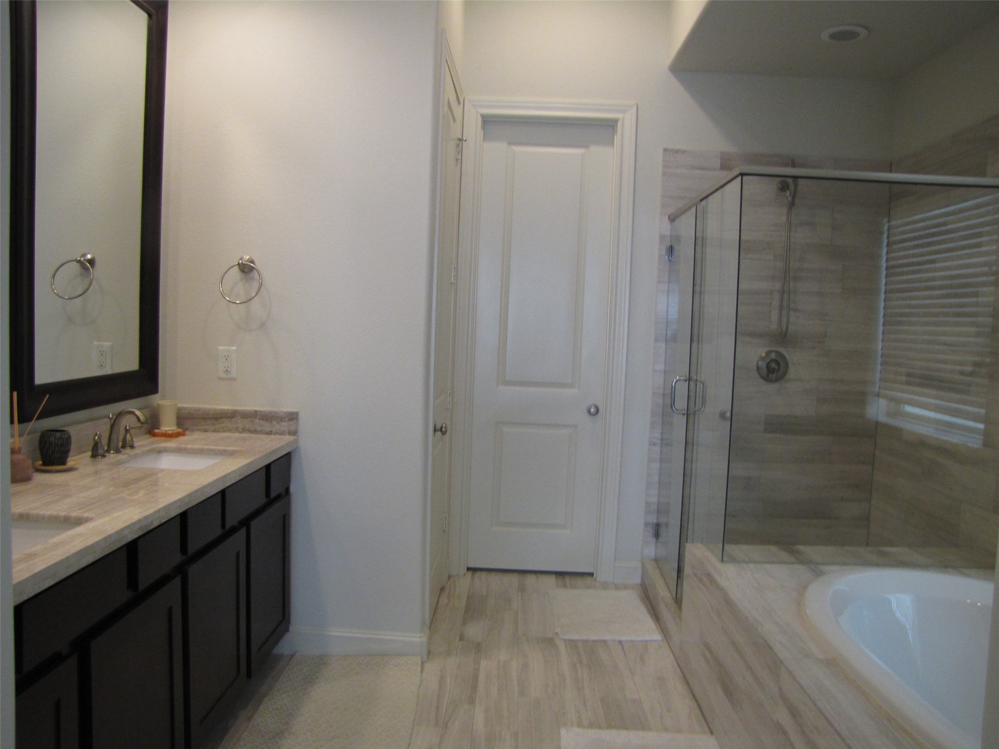 6306 Grand Boulevard Property Photo 9