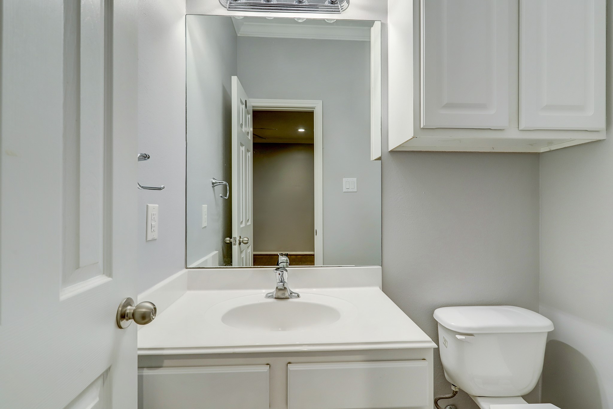 2211 Roy Street B Property Photo 7