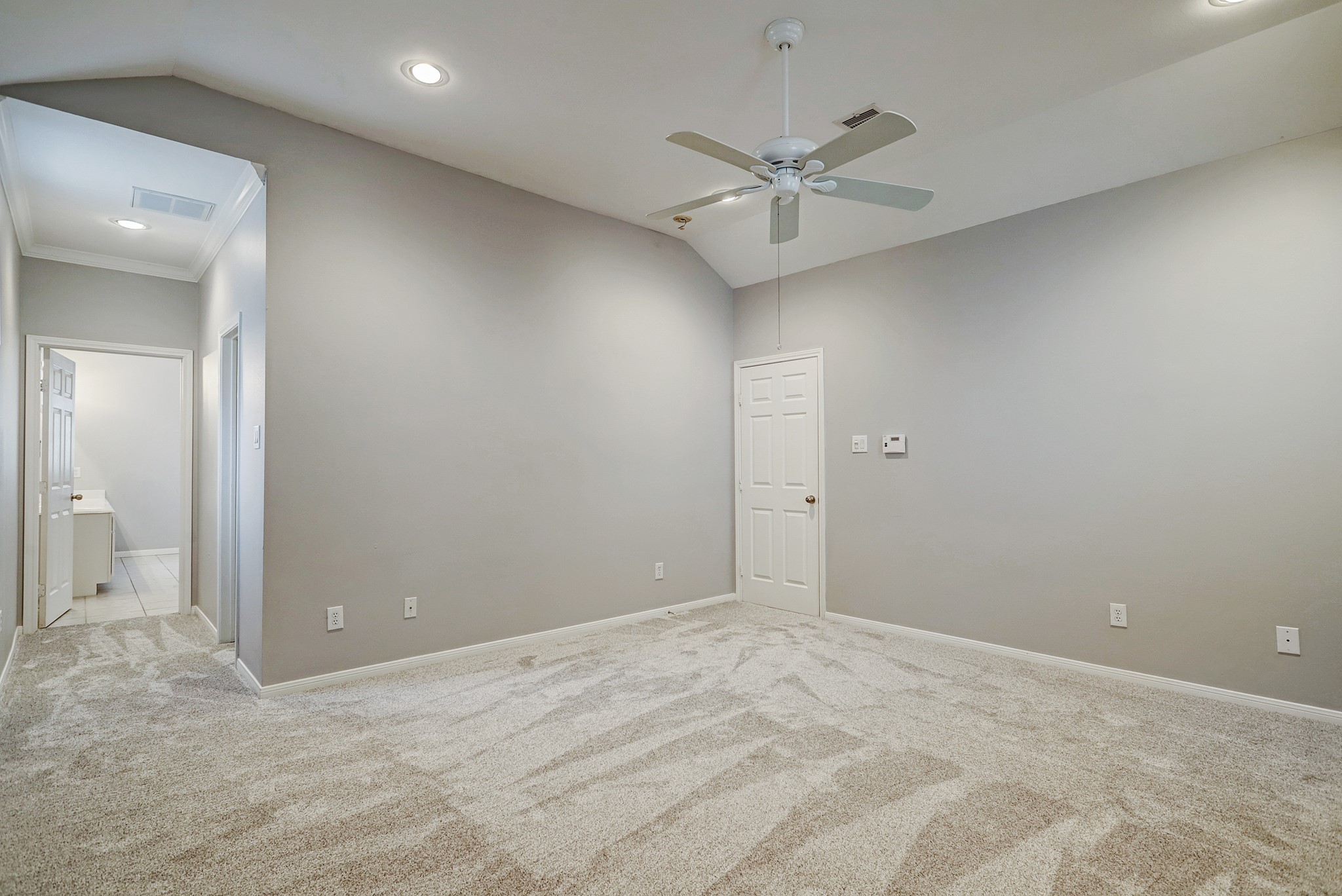2211 Roy Street B Property Photo 15
