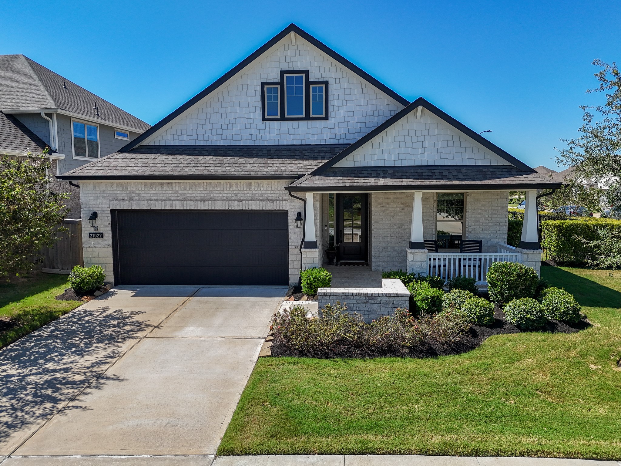 21022 Sunny Ravine Drive Property Photo 1