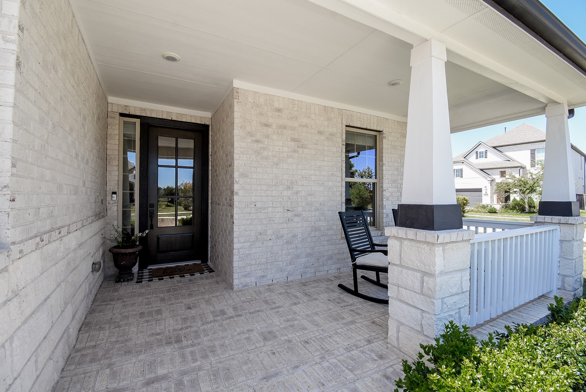 21022 Sunny Ravine Drive Property Photo 2
