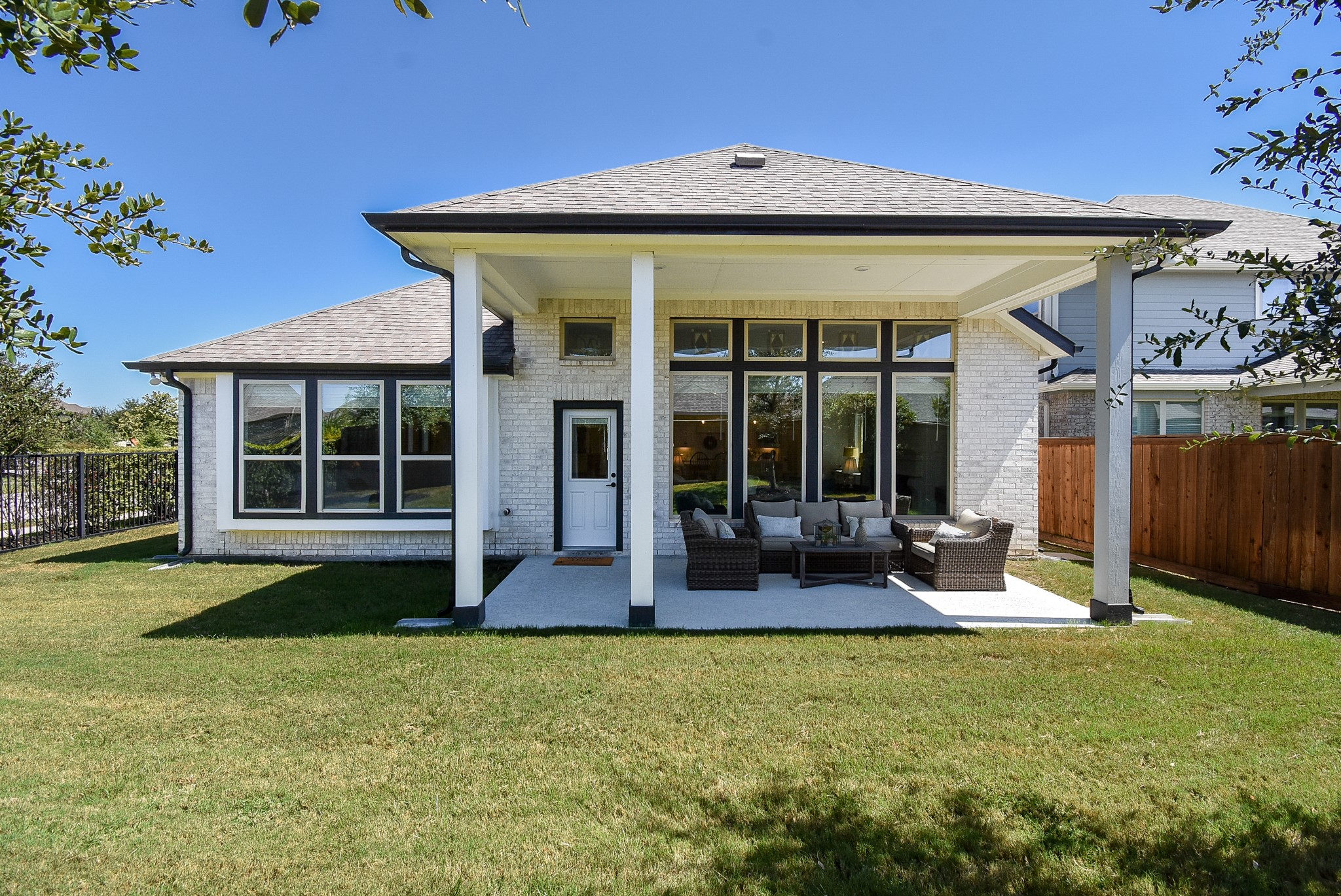 21022 Sunny Ravine Drive Property Photo 34