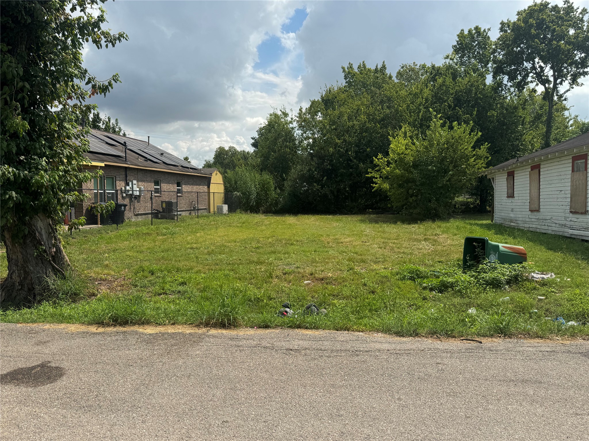 2012 Staples Street Property Photo 1