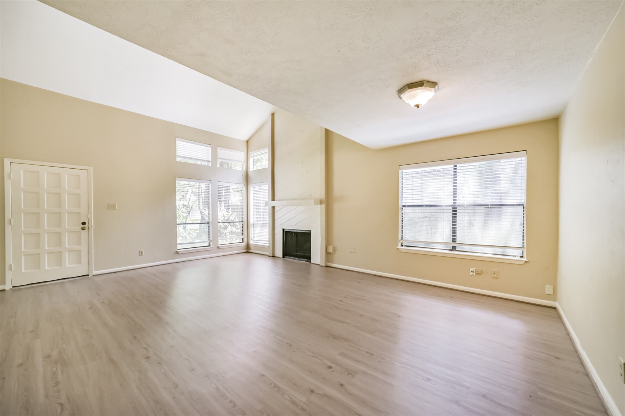3 Hedgebell Court Property Photo 9