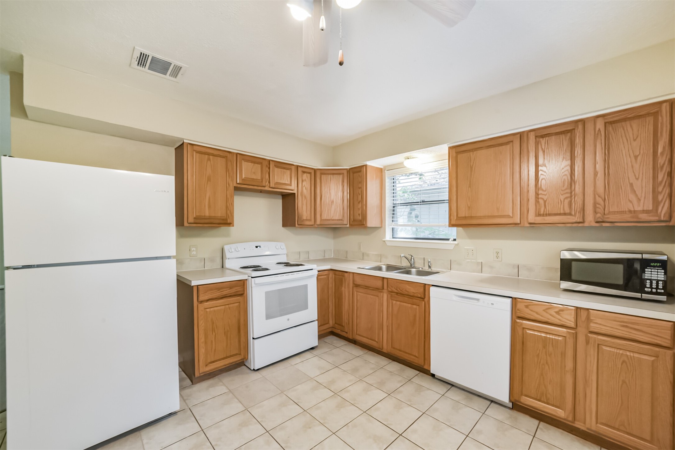 3 Hedgebell Court Property Photo 14