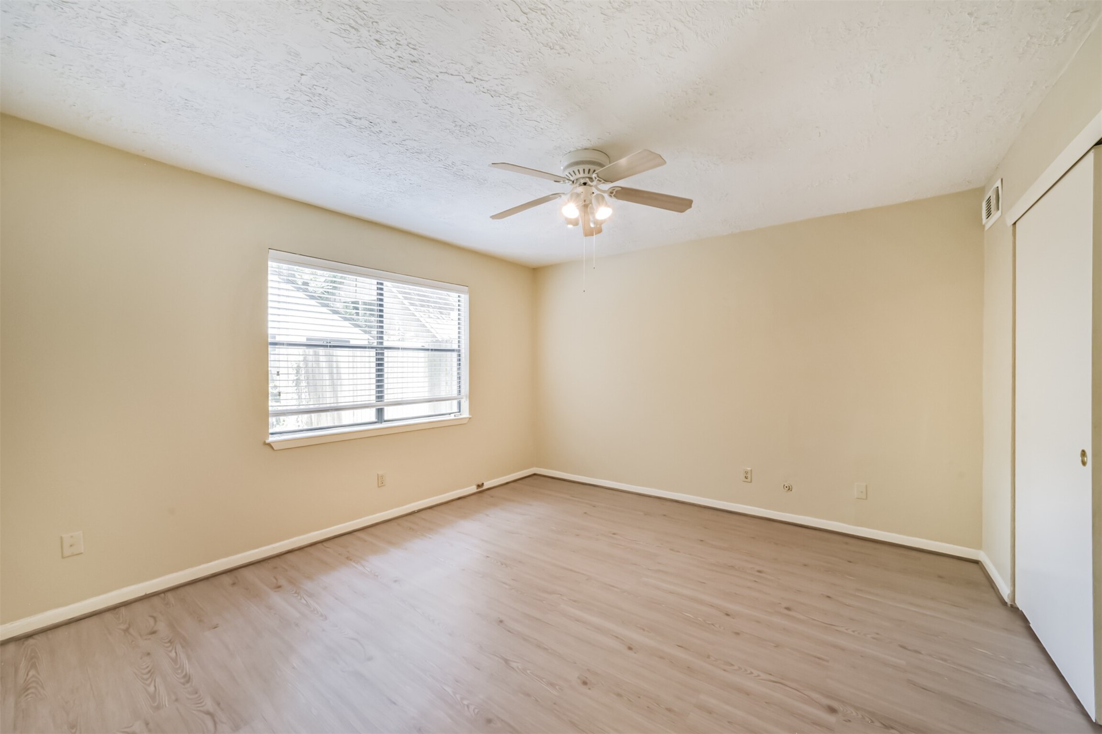 3 Hedgebell Court Property Photo 18