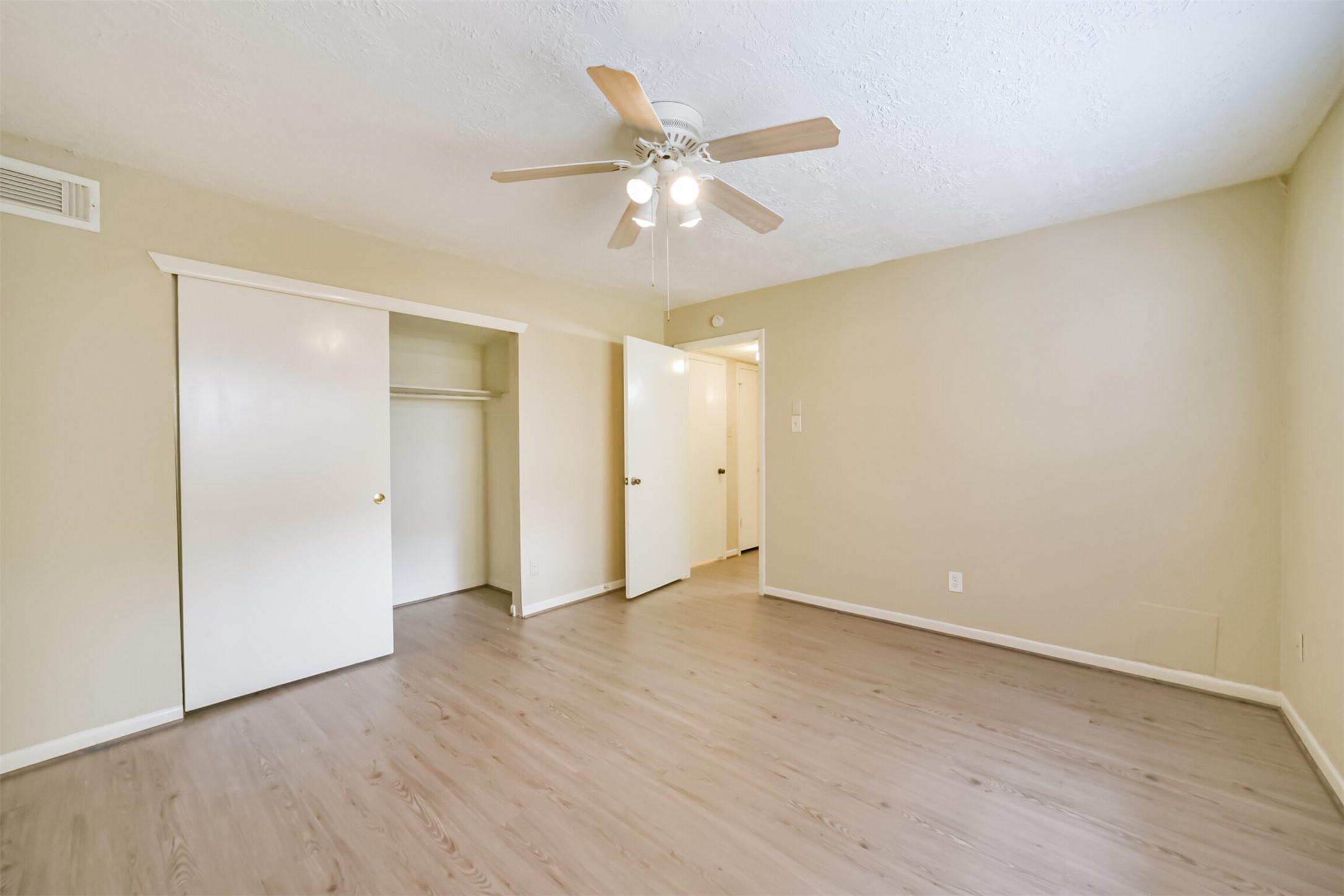3 Hedgebell Court Property Photo 19