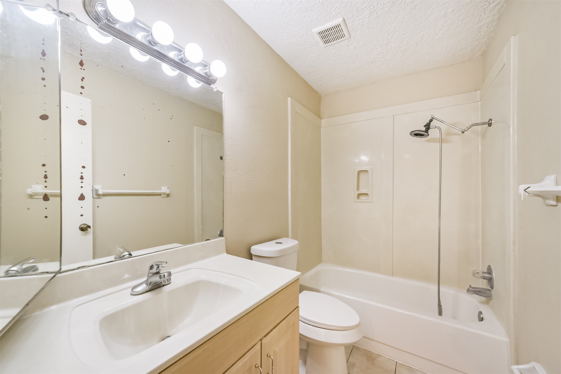 3 Hedgebell Court Property Photo 20