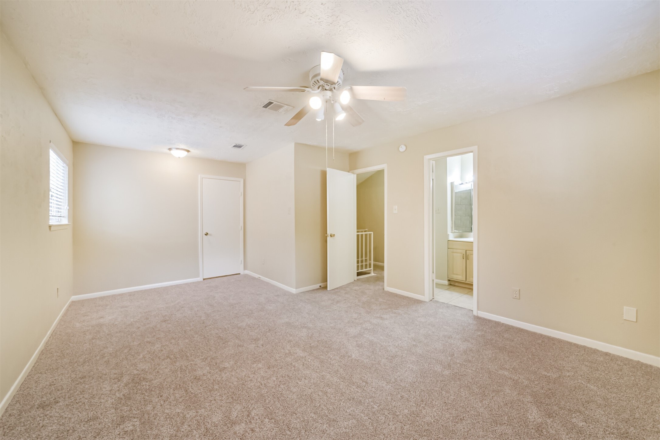 3 Hedgebell Court Property Photo 25
