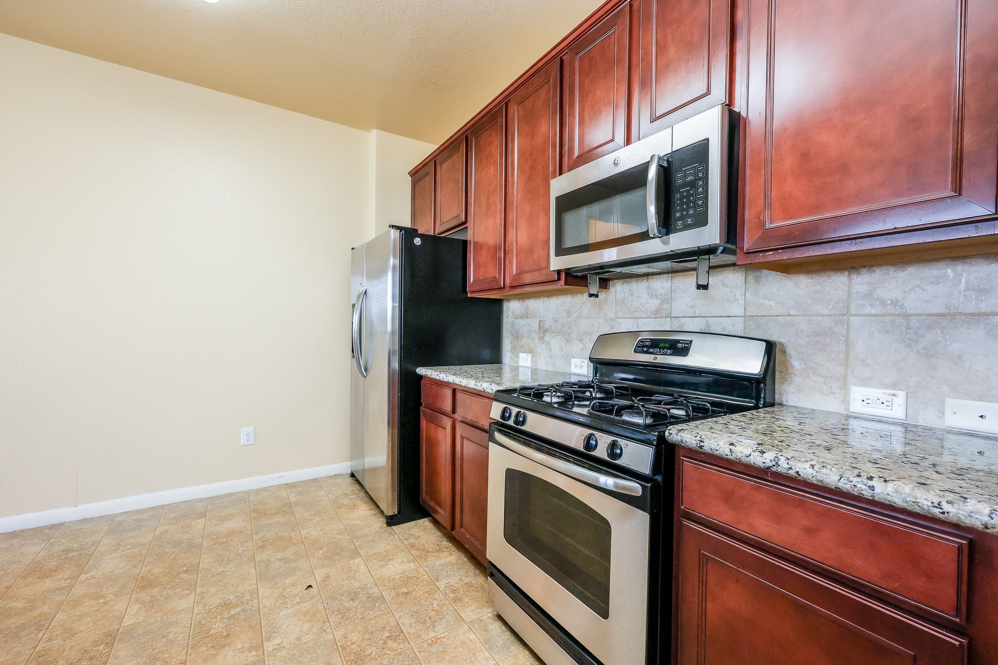 20130 Emerald Mountain Drive Property Photo 4