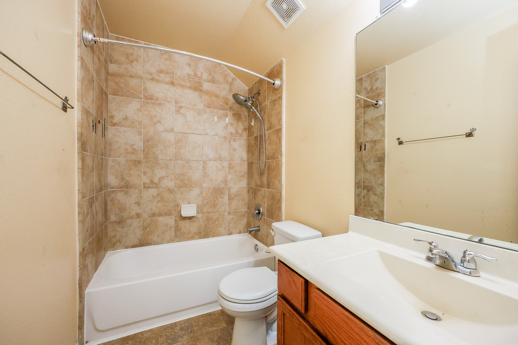 20130 Emerald Mountain Drive Property Photo 15