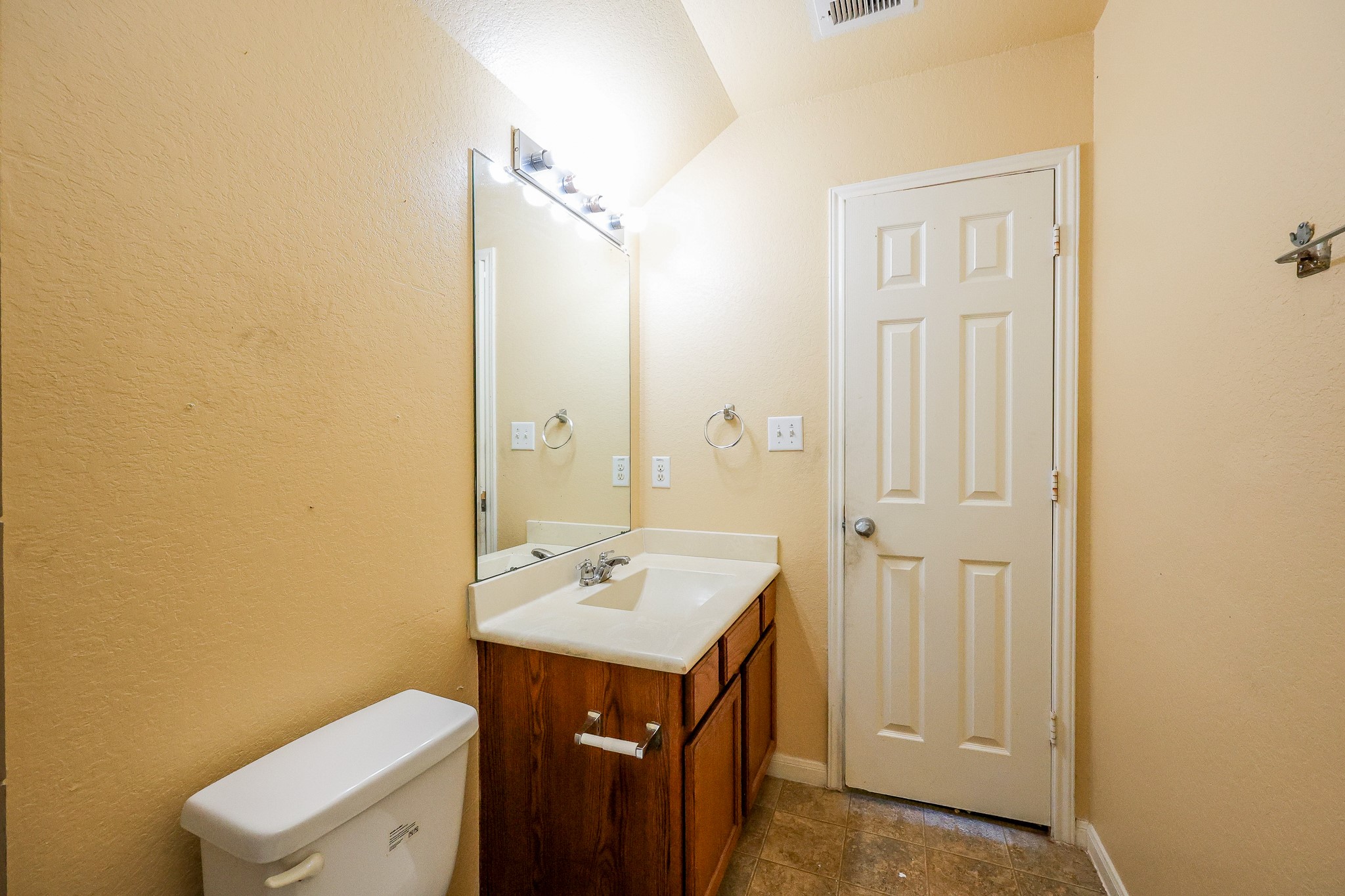 20130 Emerald Mountain Drive Property Photo 16