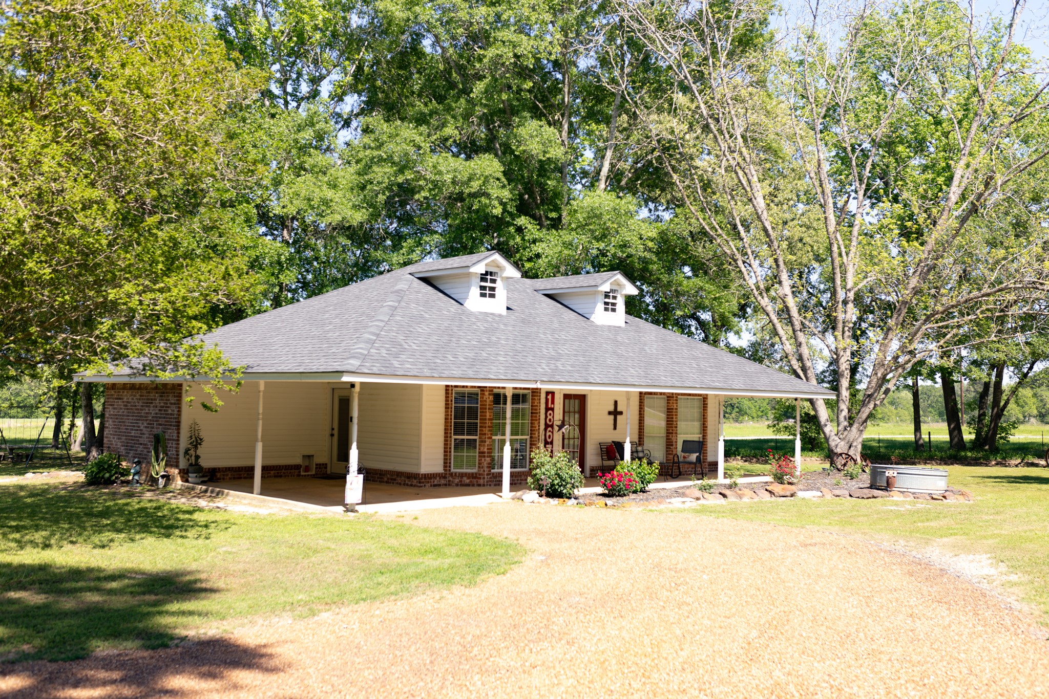 1867 Fm 2423 Property Photo
