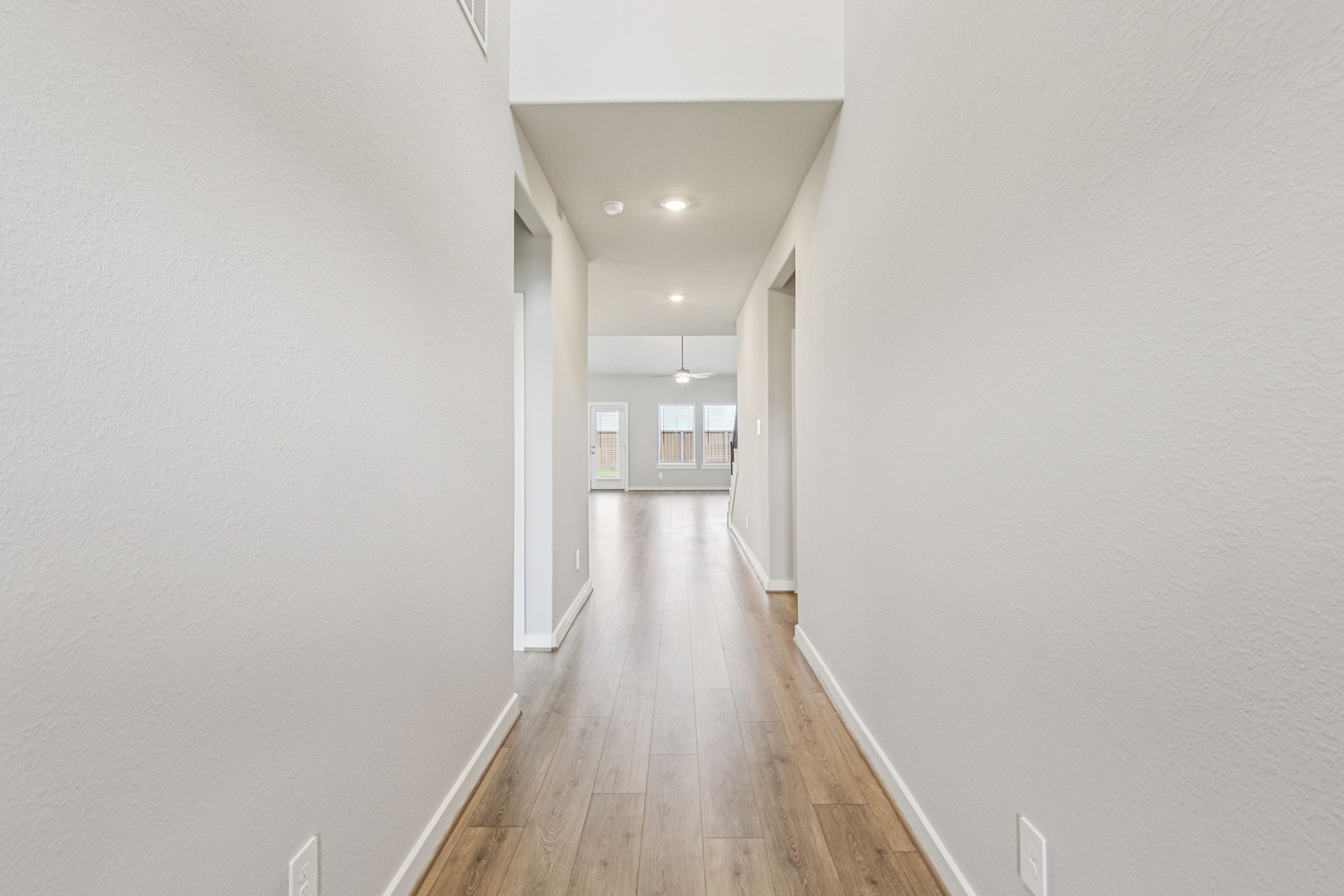 2122 Rawls Ranch Drive Property Photo 2
