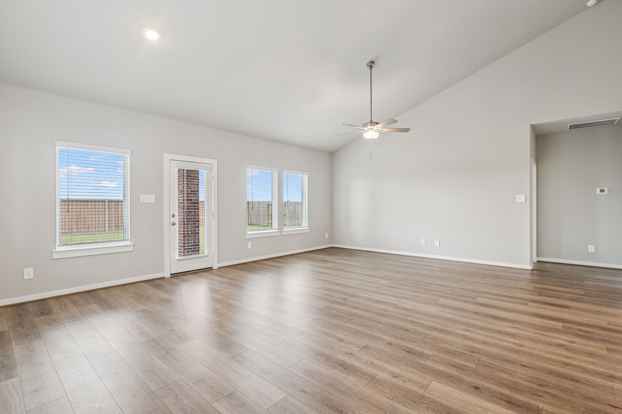 2122 Rawls Ranch Drive Property Photo 3