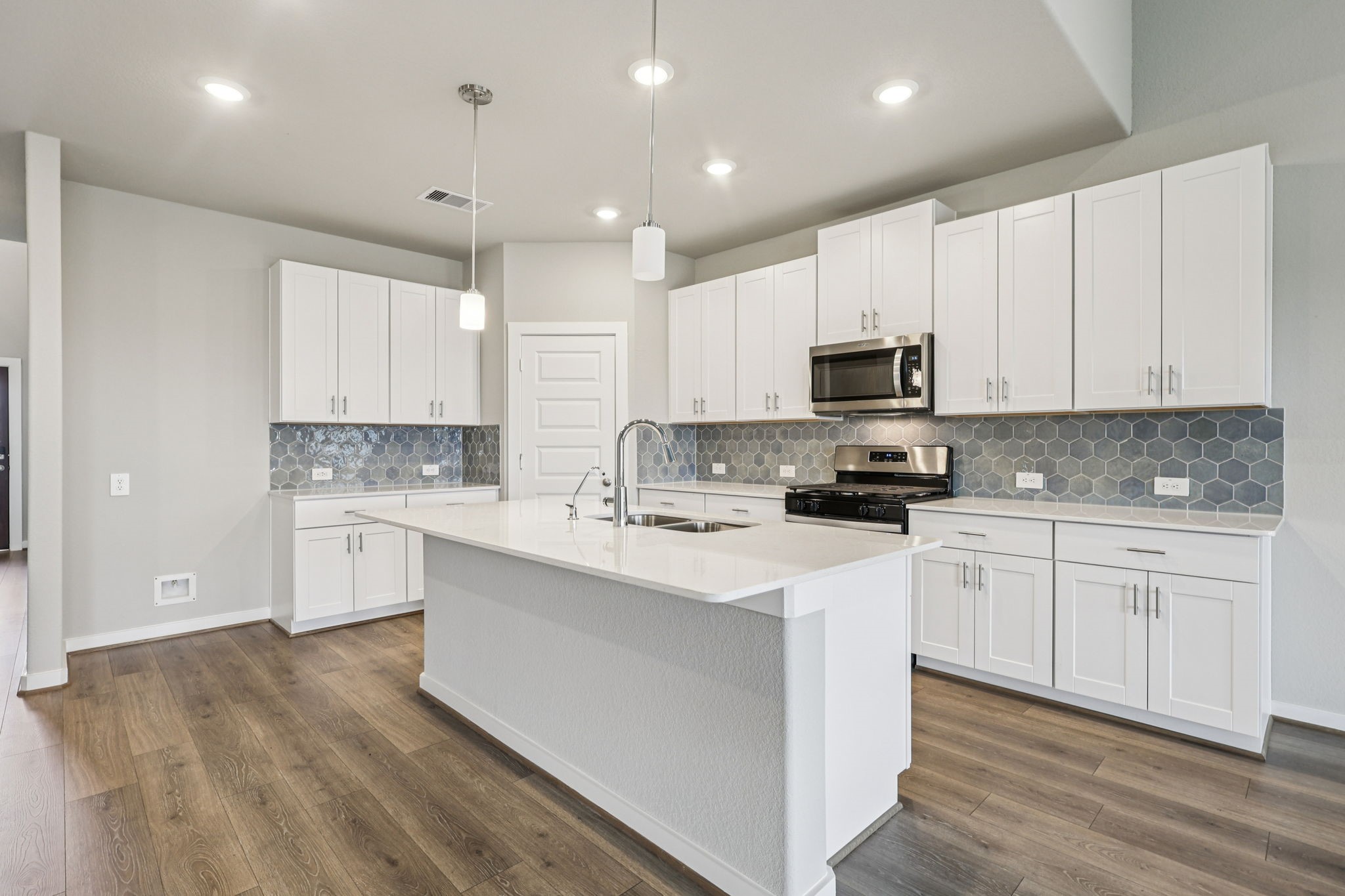 2122 Rawls Ranch Drive Property Photo 8