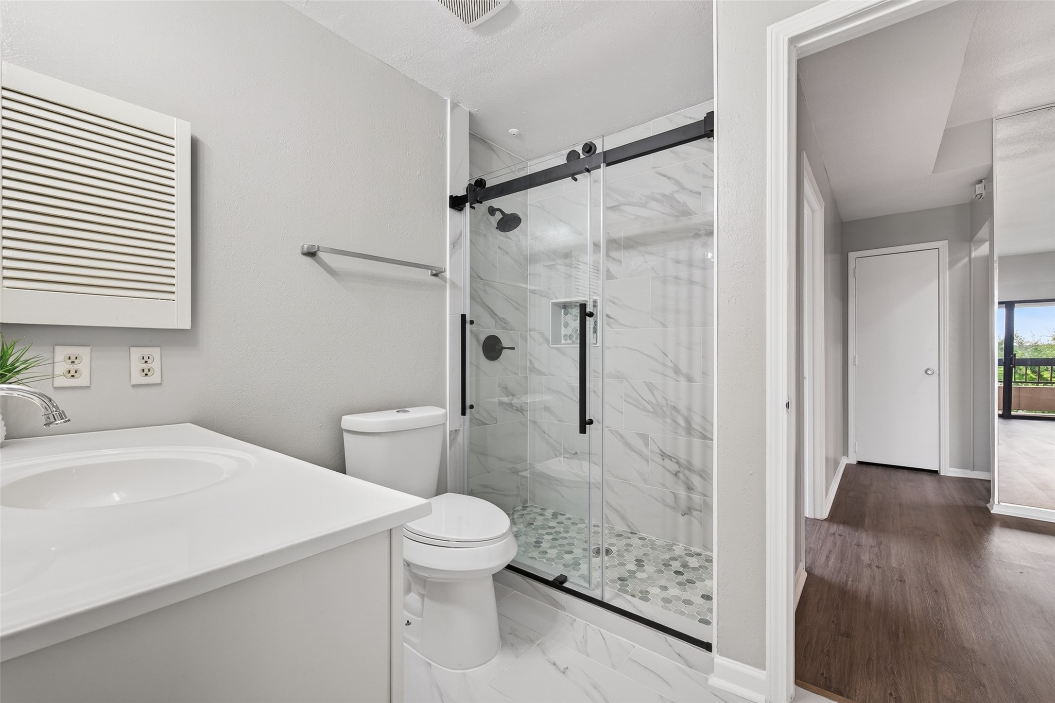 2211 S Braeswood Boulevard 23i Property Photo 17