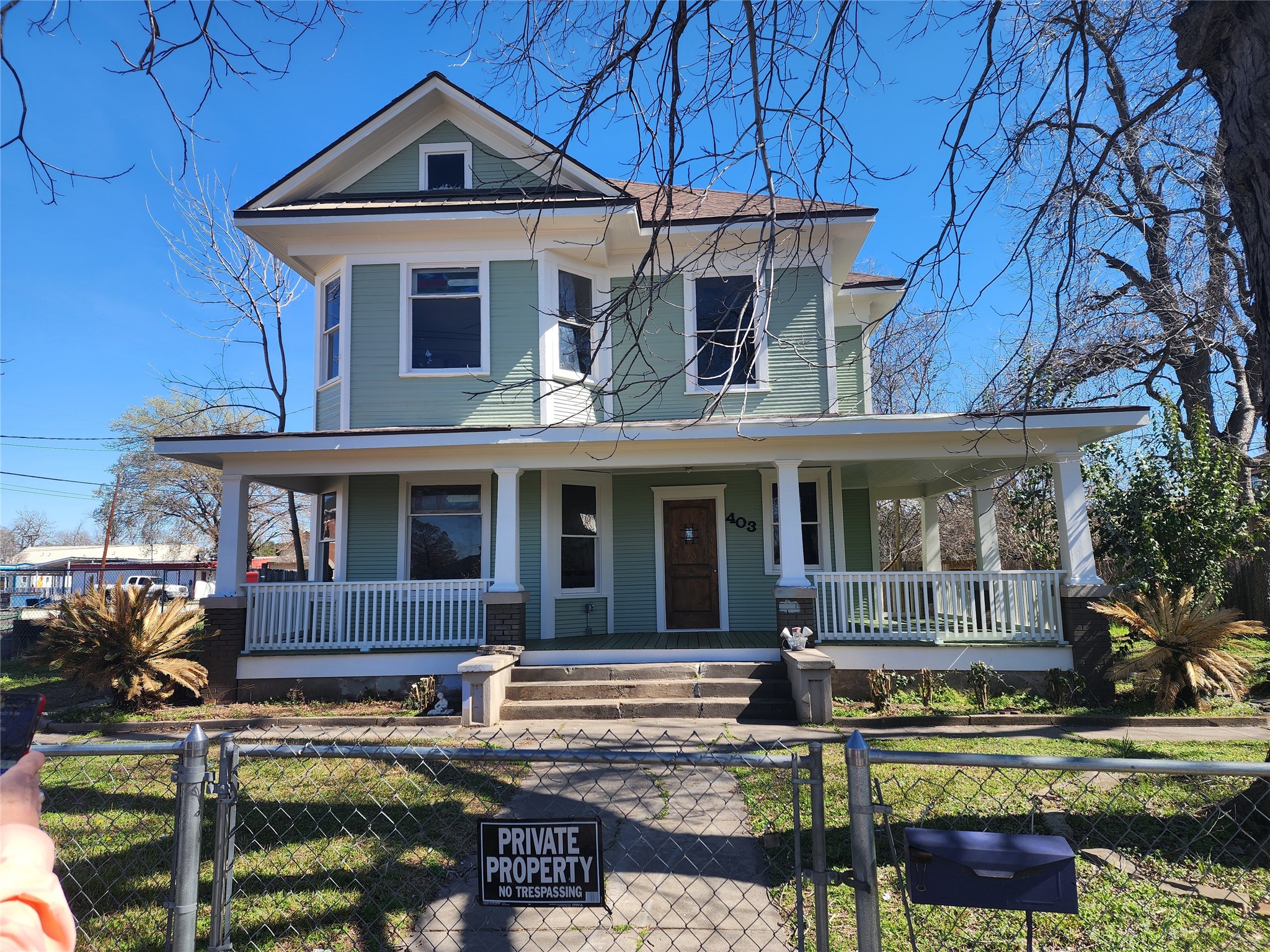 403 Farquhar Street Property Photo 1